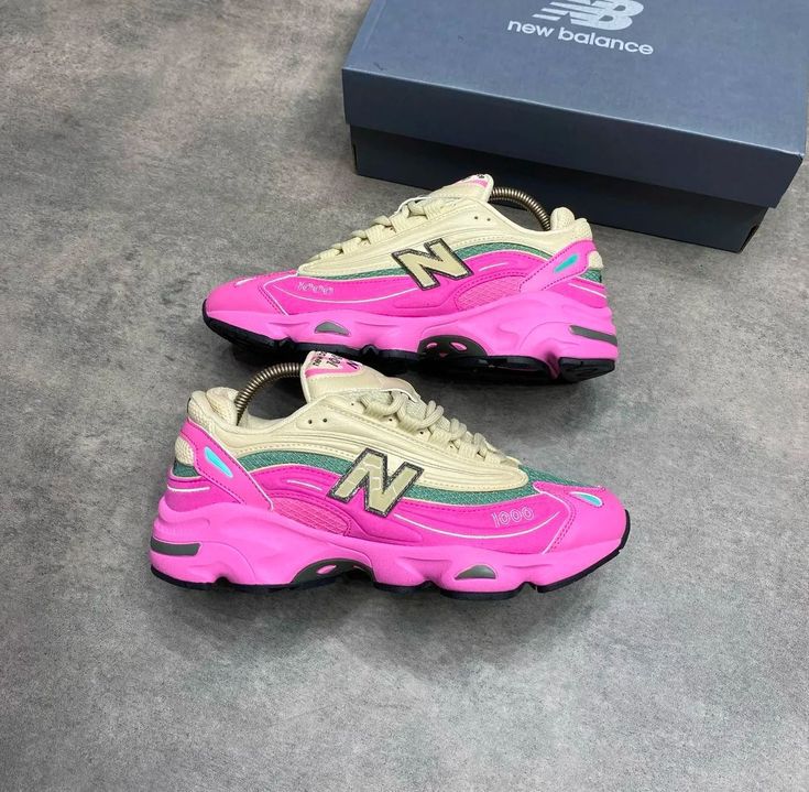 New Balance 1000 Tan Pink Green