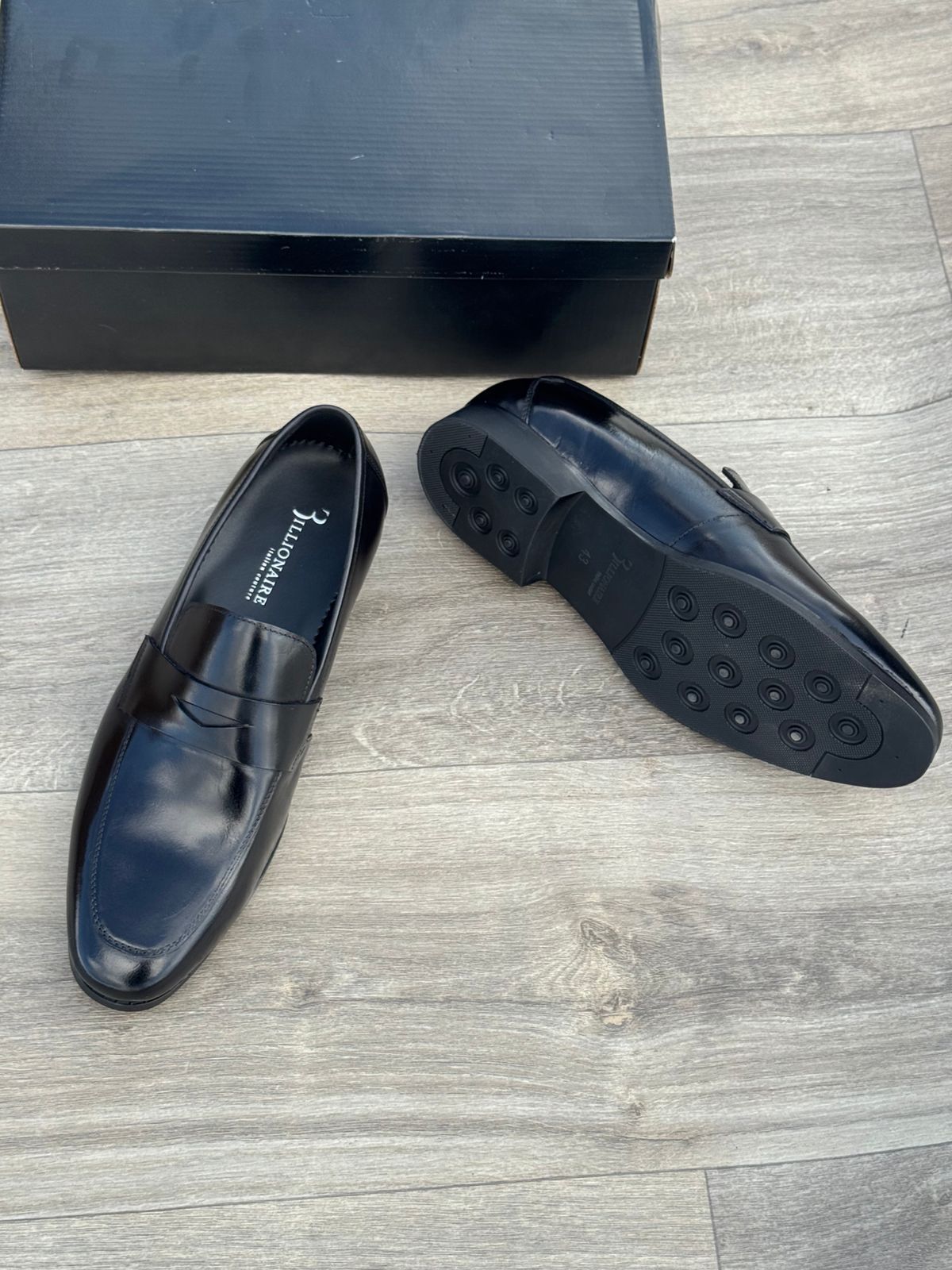 Men's Black Classic Penny Loafer