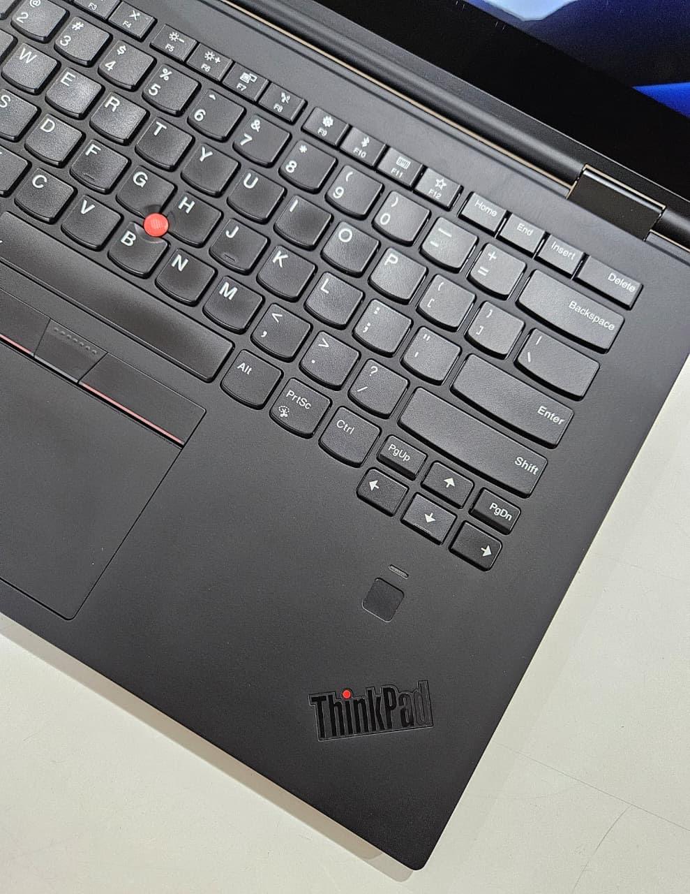 Lenovo X1 Yoga Convertible Laptop  Intel Core i5, 16GB RAM, 256GB SSD