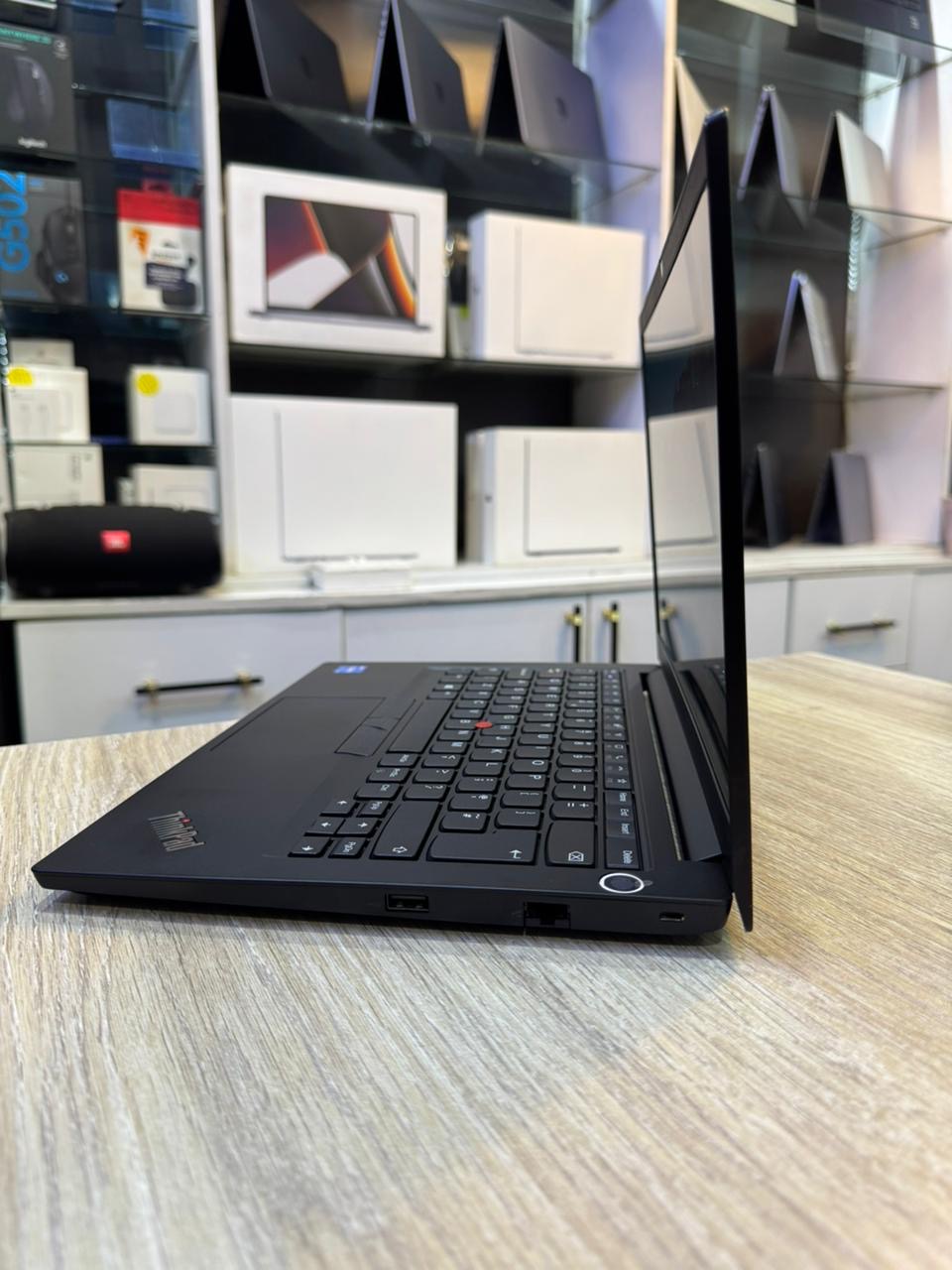 Lenovo ThinkPad E14 Laptop – Intel Core i5 11th Gen, 8GB RAM, 512GB SSD, 2.4GHz