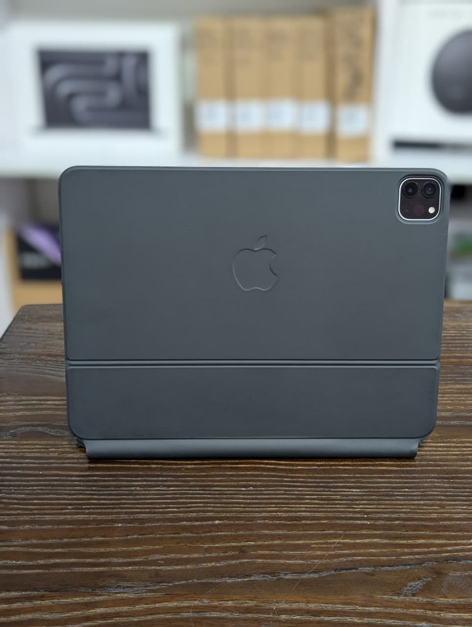 Apple iPad Pro 11-inch (M1, 256GB, Wi-Fi) + Magic Keyboard – Best Price