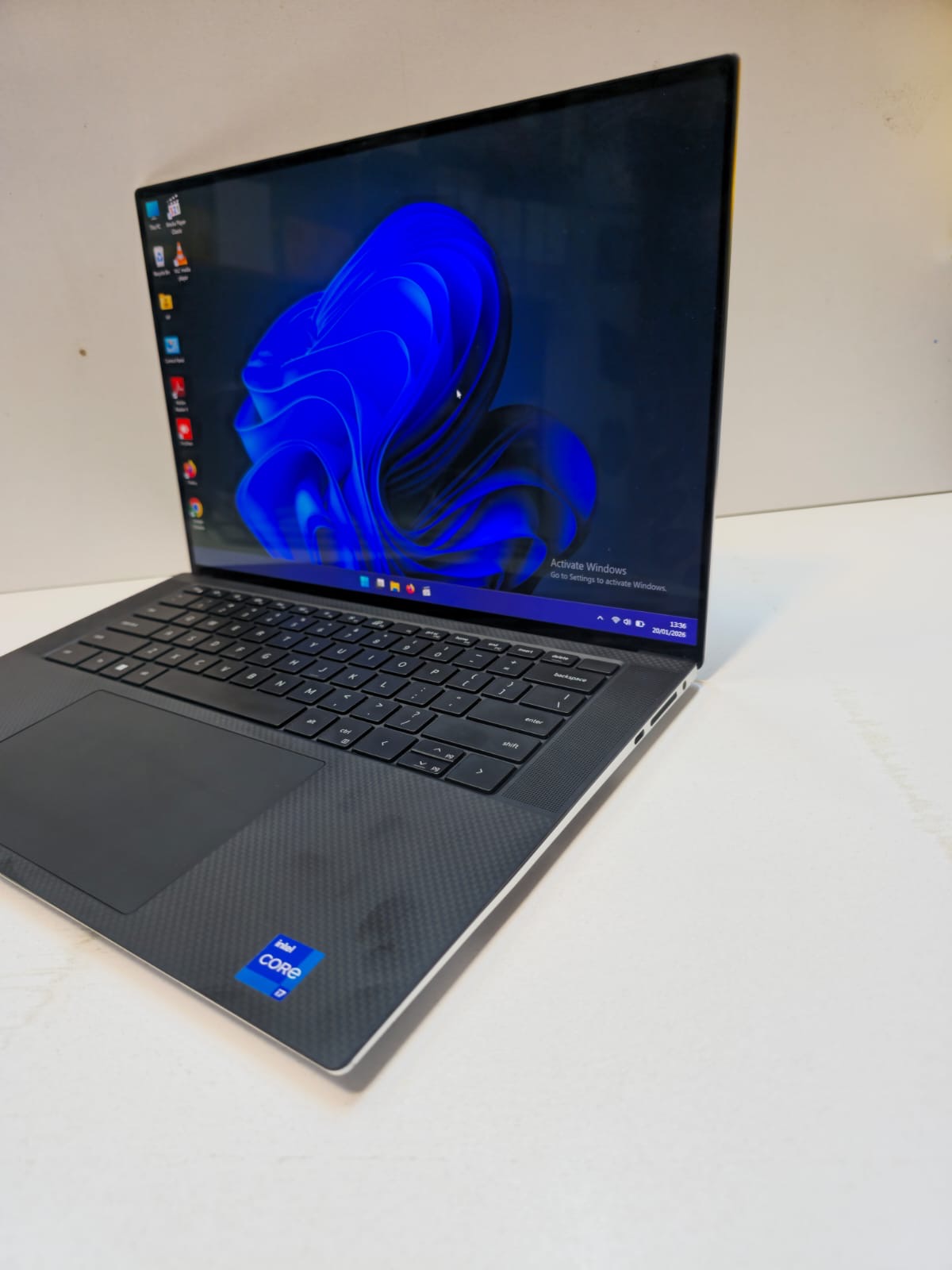 Dell XPS 15 9510 – Intel Core i7-11800H, 48GB RAM, 1TB SSD, 4K Touch Display, NVIDIA RTX 3050 4GB | Premium Performance Laptop
