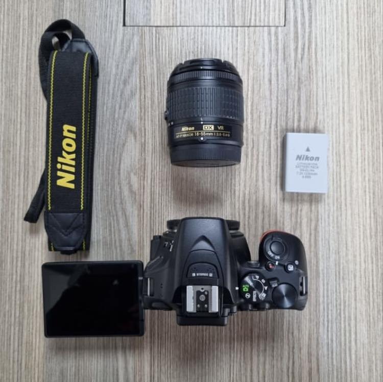 Nikon D5600 DSLR Camera with 18-55mm Lens – 24.2MP, Full HD, Wi-Fi
