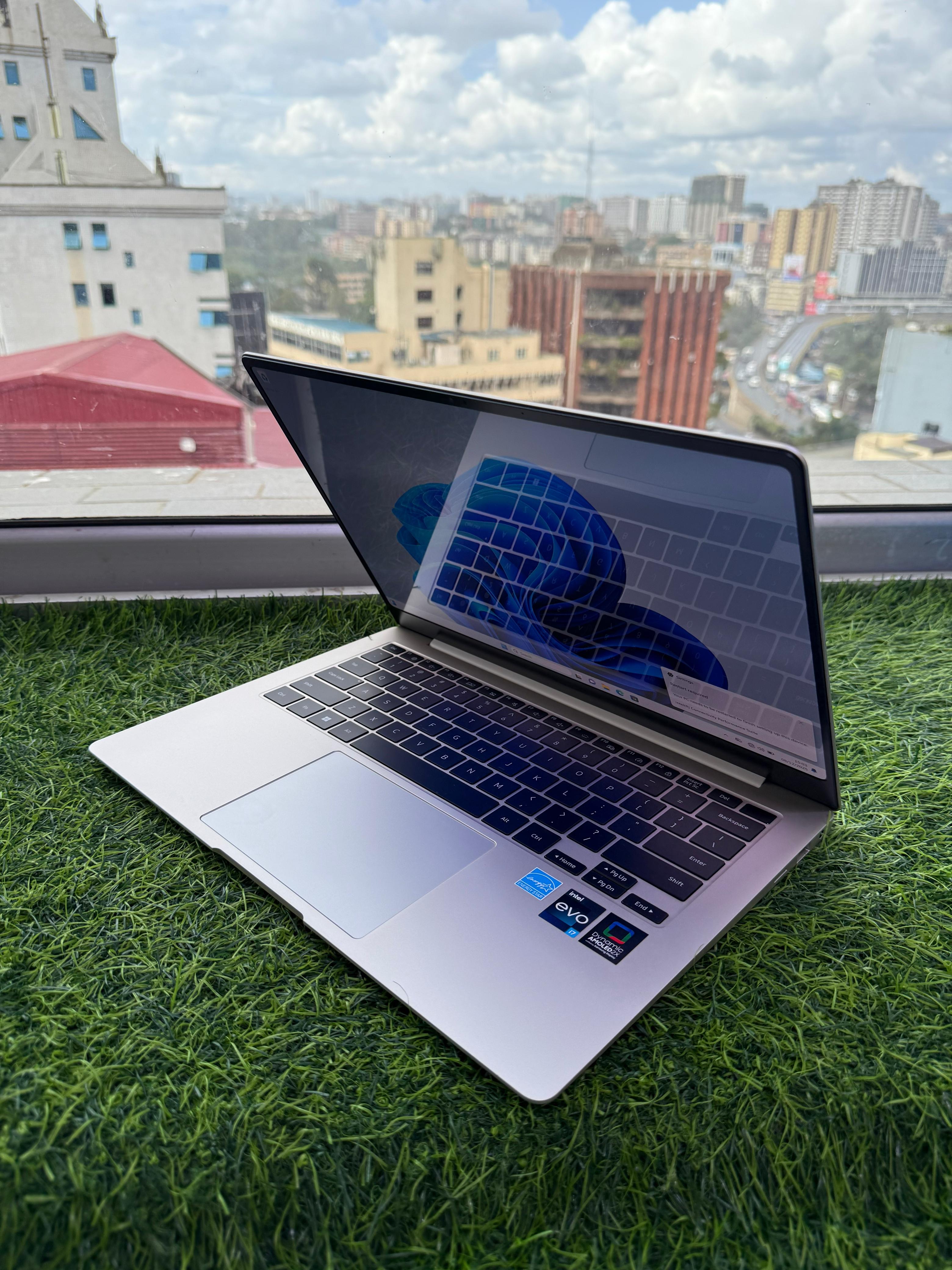 Samsung Galaxy Book 3 Pro EVO Laptop – Intel i7 13th Gen, 16GB DDR4, 512GB SSD, AMOLED