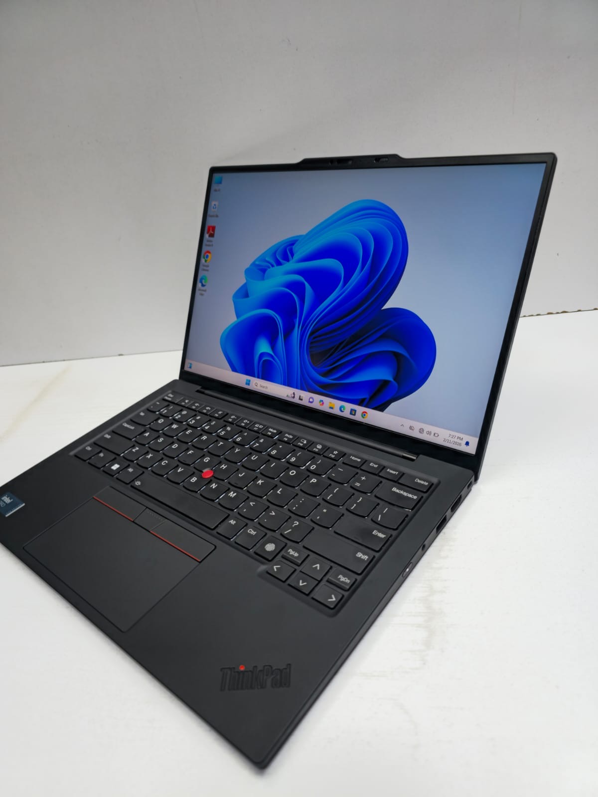 Lenovo ThinkPad X1 Carbon Gen 12 – Intel Core Ultra 7 165U, 32GB RAM, 1TB SSD, 14” 2K Display, Backlit Keyboard | Premium Business Ultrabook