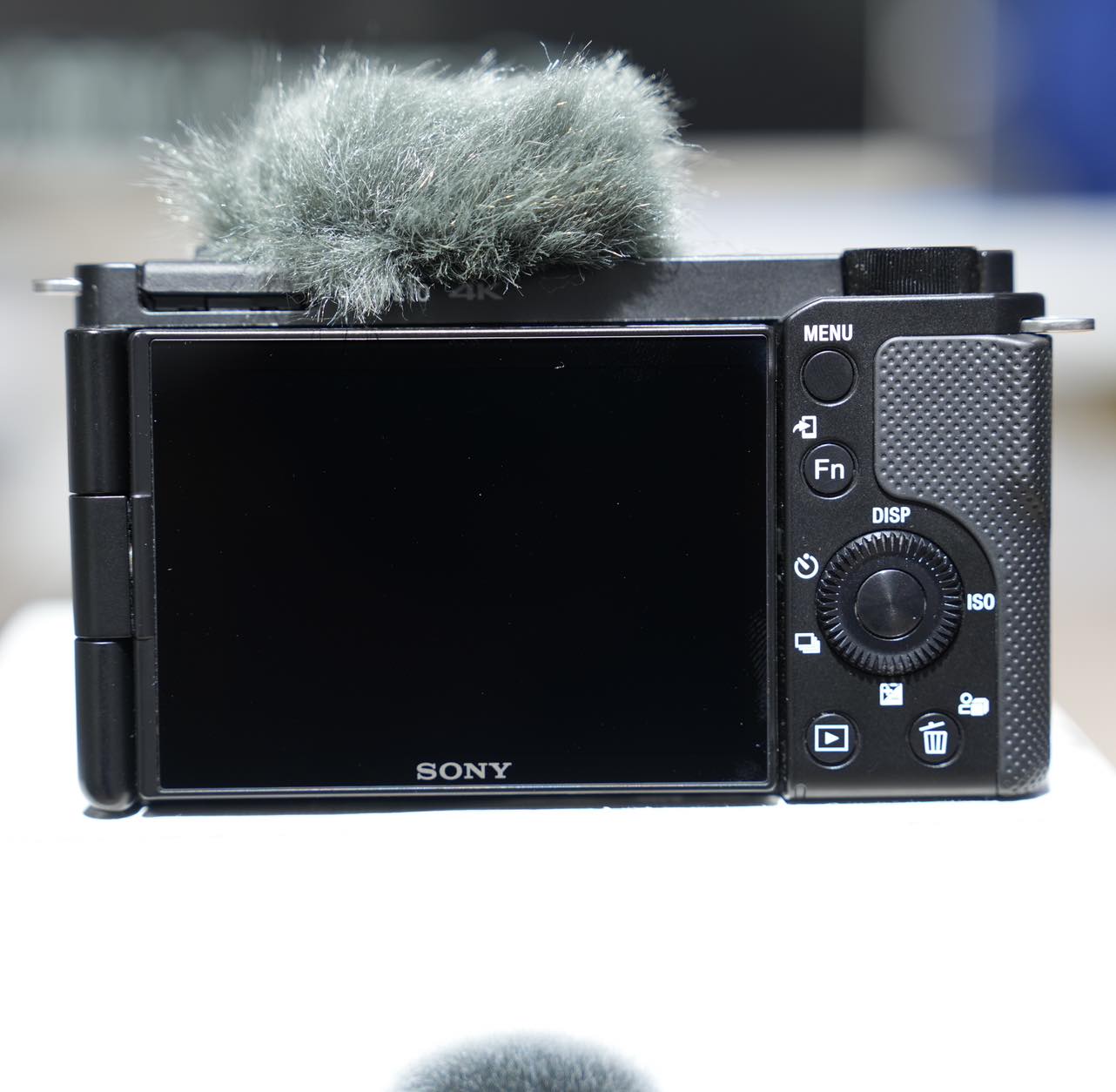 Sony ZV-E10 Mirrorless Camera with 16-50mm Lens – 4K Vlogging Kit for Creators