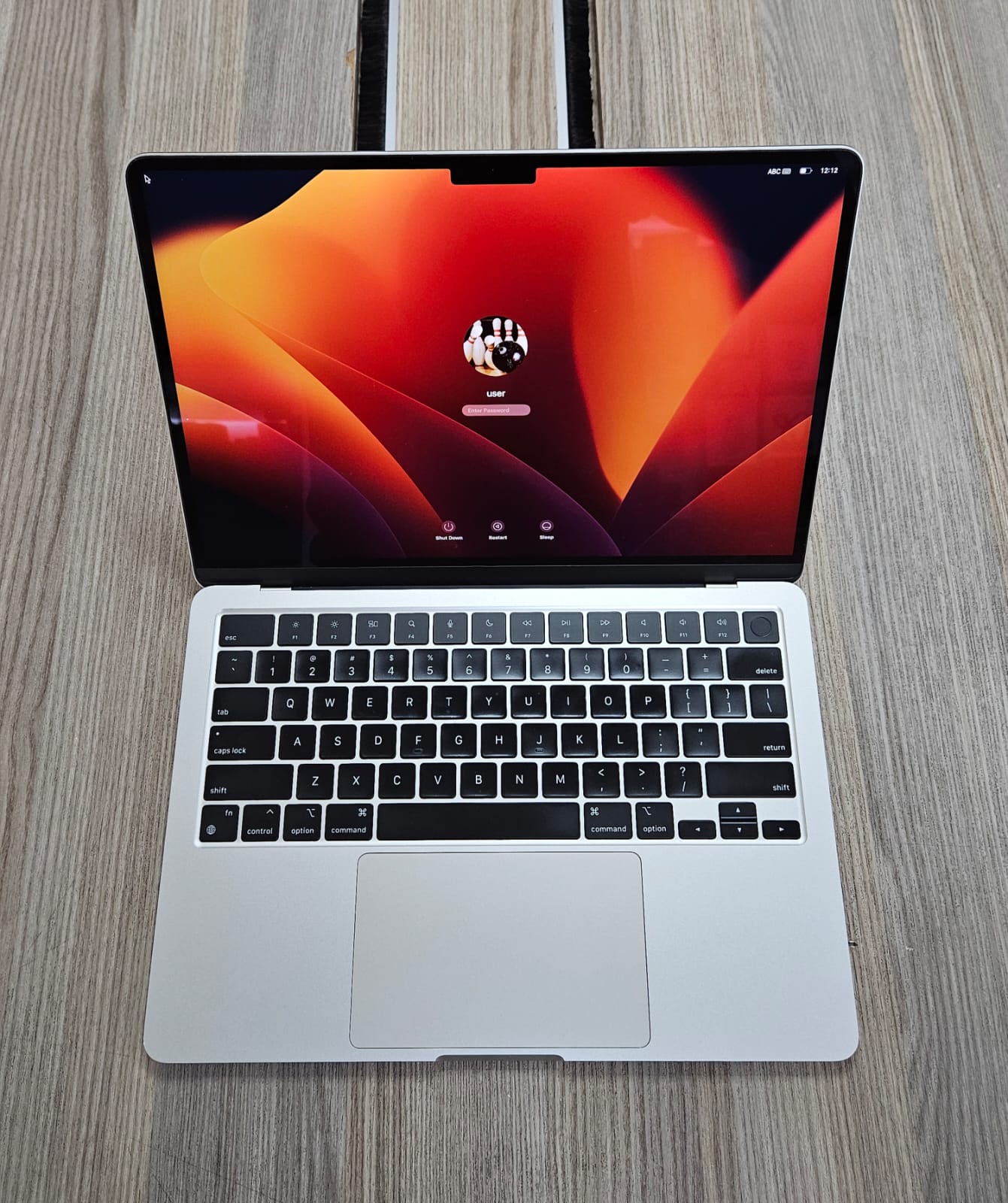 Apple MacBook Air M2 2022 – 8GB RAM, 256GB SSD, 13.6