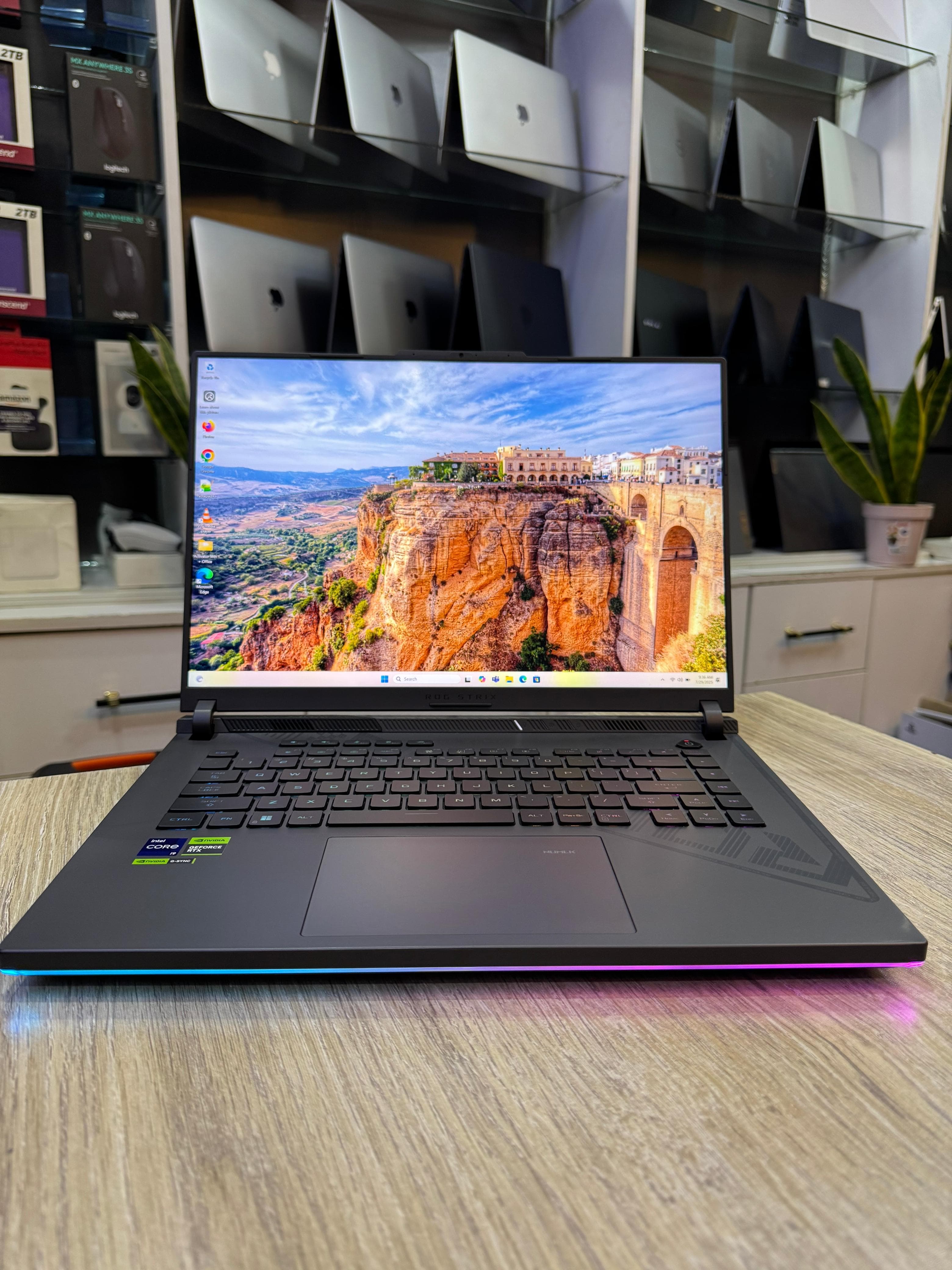 ASUS ROG Strix G16 Core i9 13th Gen Gaming Laptop | RTX 4070 8GB | 32GB RAM | 1TB SSD | FHD 165Hz