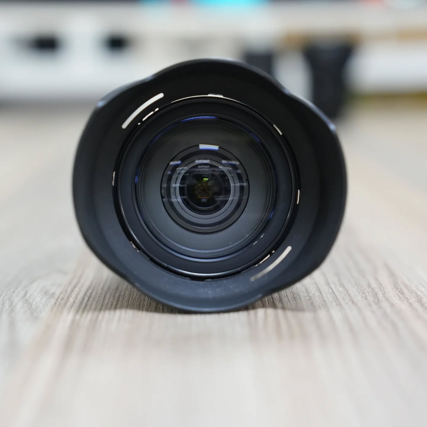 Nikon AF-S NIKKOR 24-120mm f/4G ED VR Lens – FX Format Zoom with VR II, Silent Wave Motor & Nano Crystal Coating