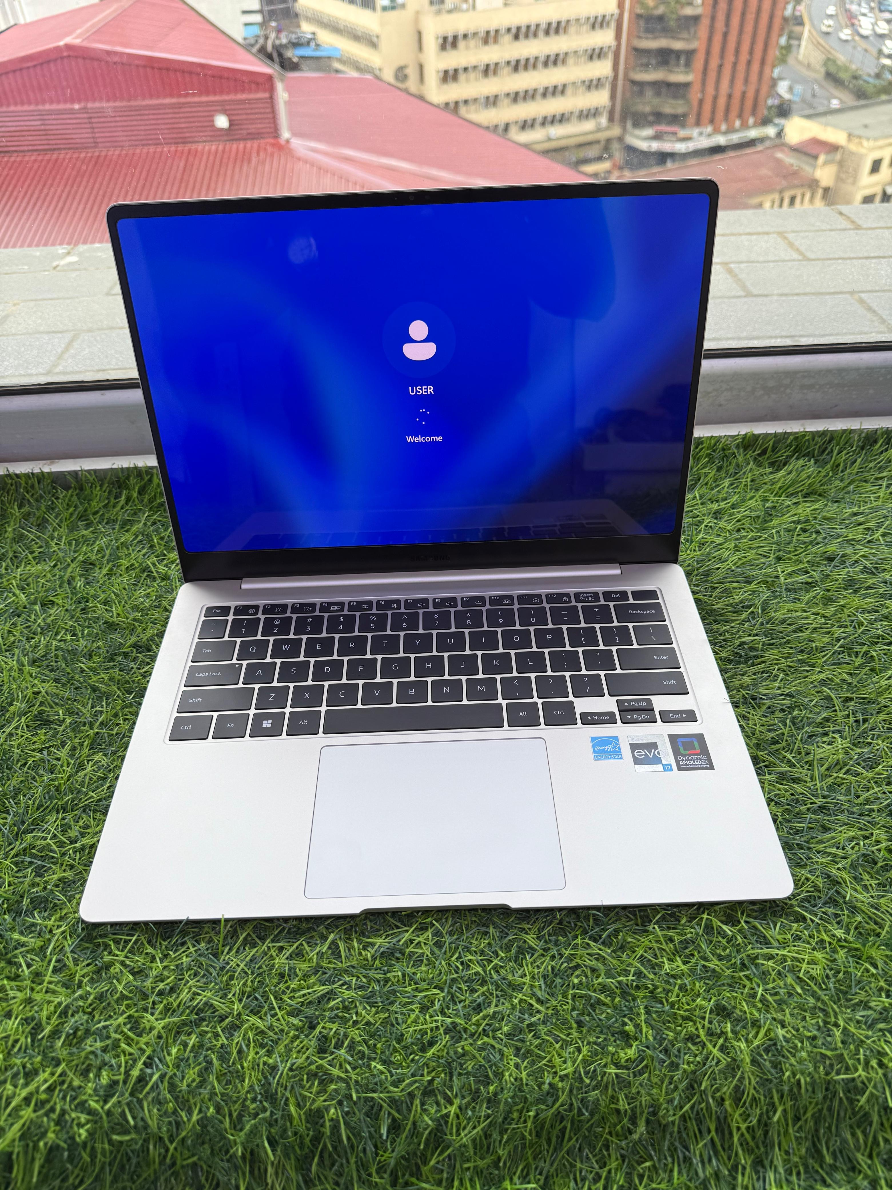 Samsung Galaxy Book 3 Pro EVO Laptop – Intel i7 13th Gen, 16GB DDR4, 512GB SSD, AMOLED