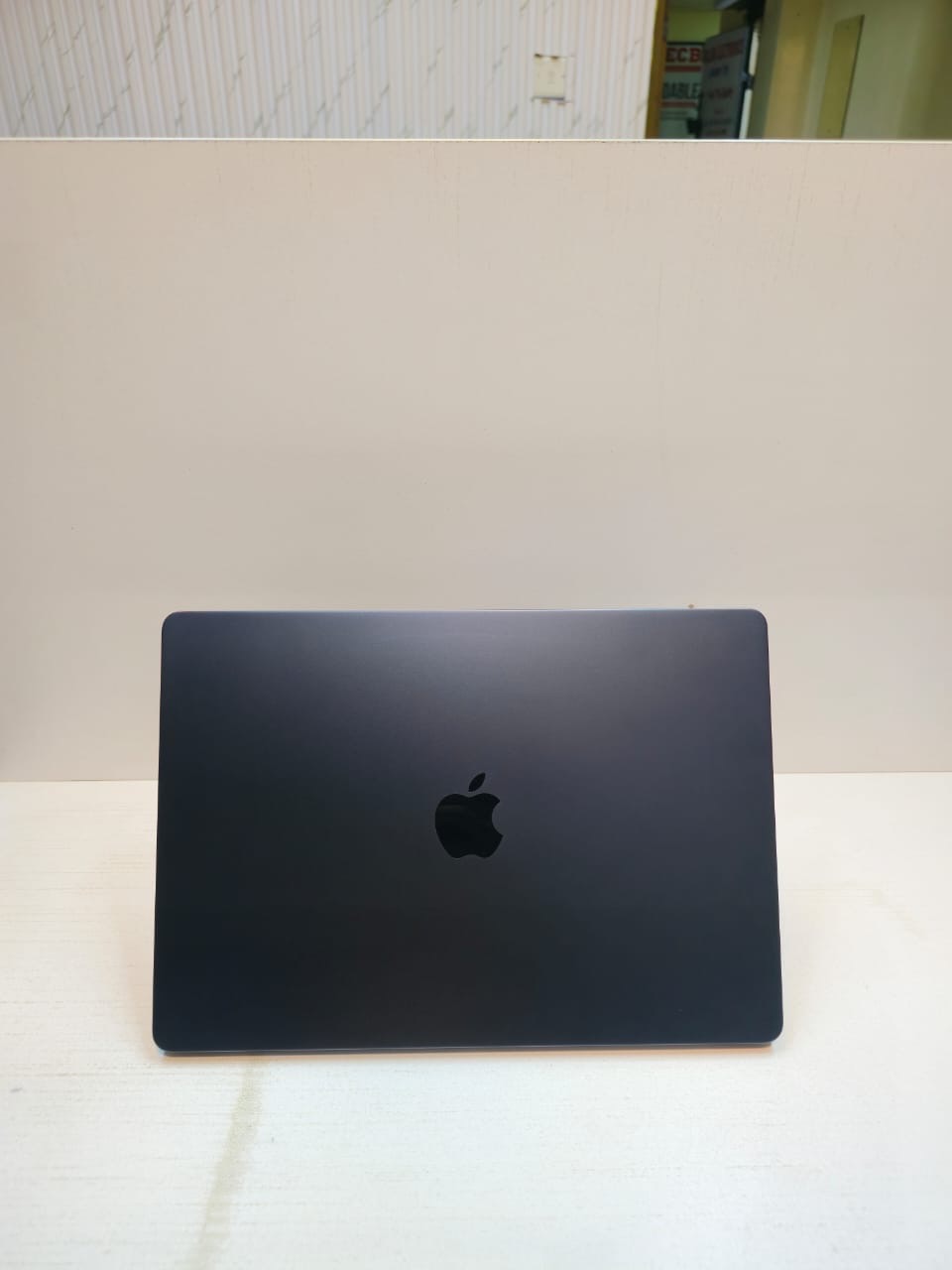 MacBook Air 15-inch M3 2024 Laptop | 16GB RAM | 256GB SSD