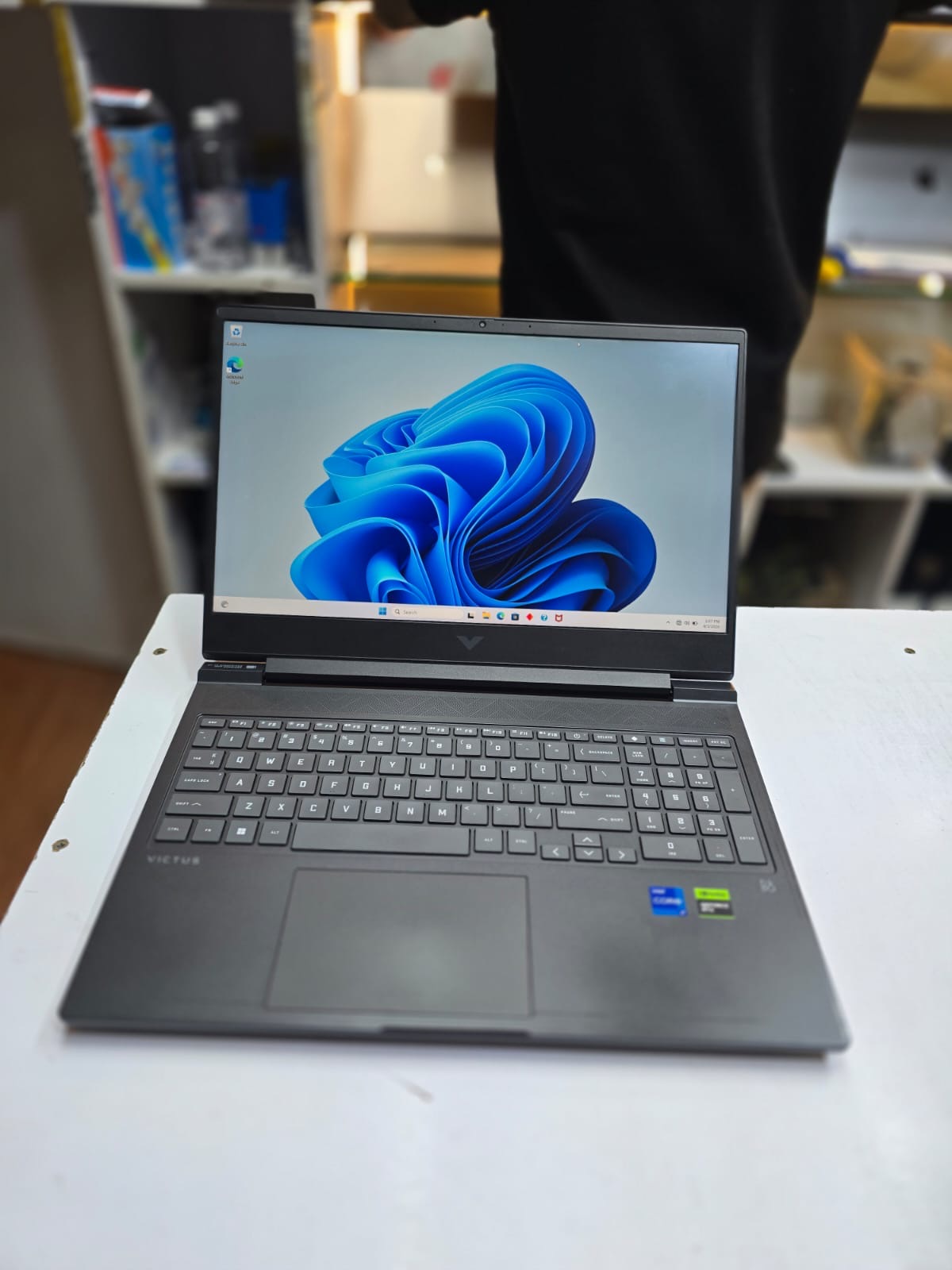 HP Victus 15 Gaming Laptop (Ex-UK) – Intel Core i7-13620H, 32GB DDR5 RAM, 512GB SSD, 8GB RTX 4070, Backlit Keyboard