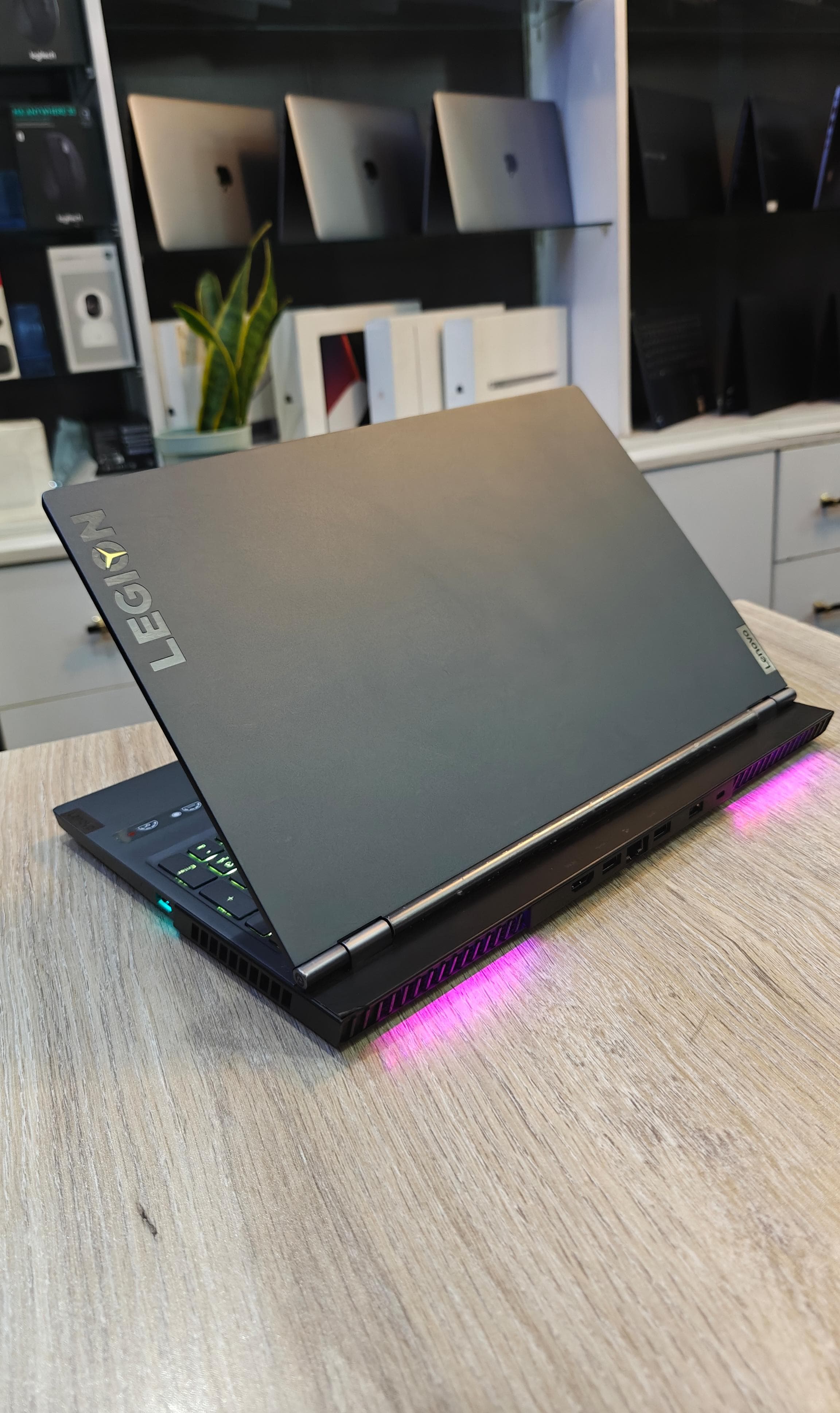 Lenovo Legion 7 Gaming Laptop Nairobi – 10th Gen Core i7, RGB Keyboard, RTX 2070