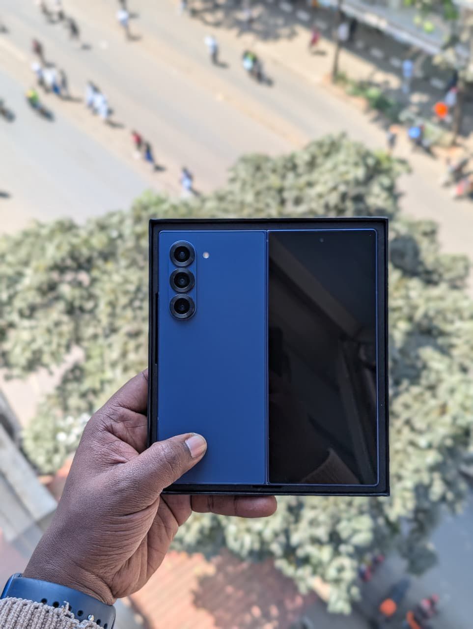 Samsung Galaxy Z Fold 6 – 12GB RAM, 512GB Storage, Foldable AMOLED Display