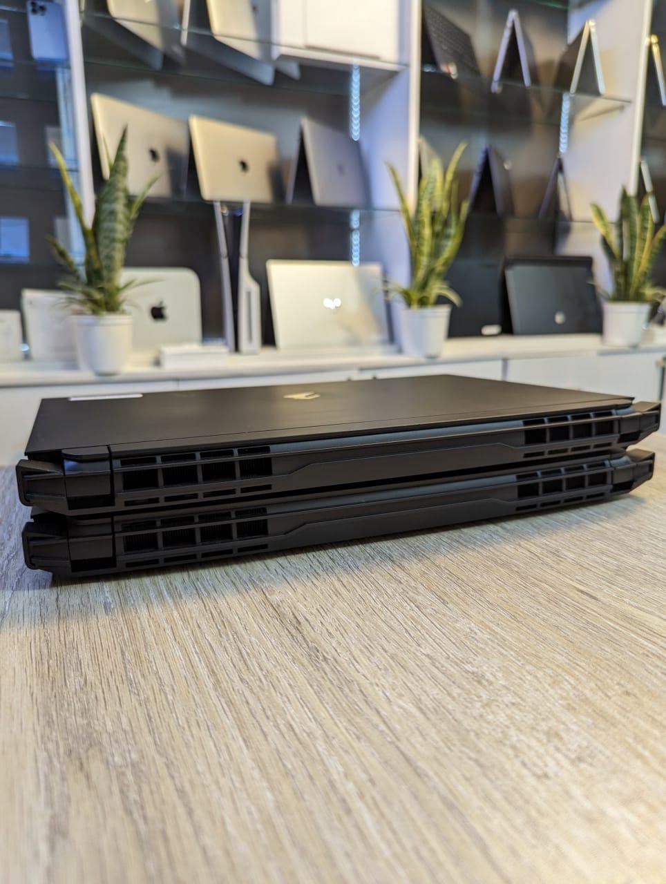 GIGABYTE AORUS 5 Core i7 12th Gen Gaming Laptop | RTX 3070 8GB | 32GB RAM | 1TB SSD | 240Hz FHD