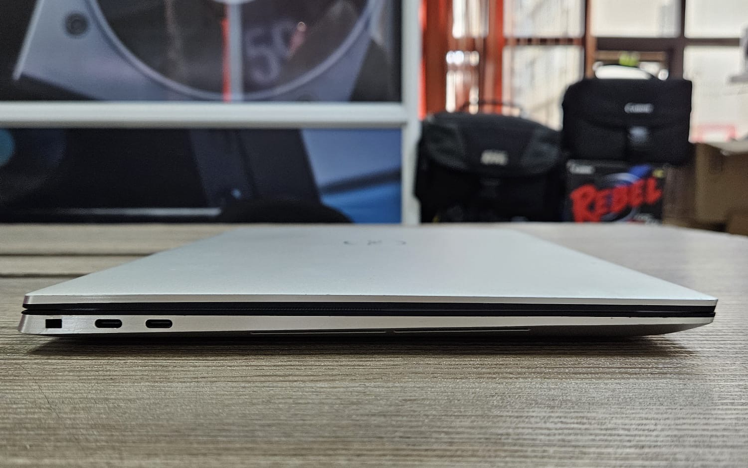 Dell XPS 15 9500 – Intel Core i7-10750H, 16GB RAM, 512GB NVMe SSD, NVIDIA GTX 1650 Ti 4GB, 15.6″ Premium Laptop