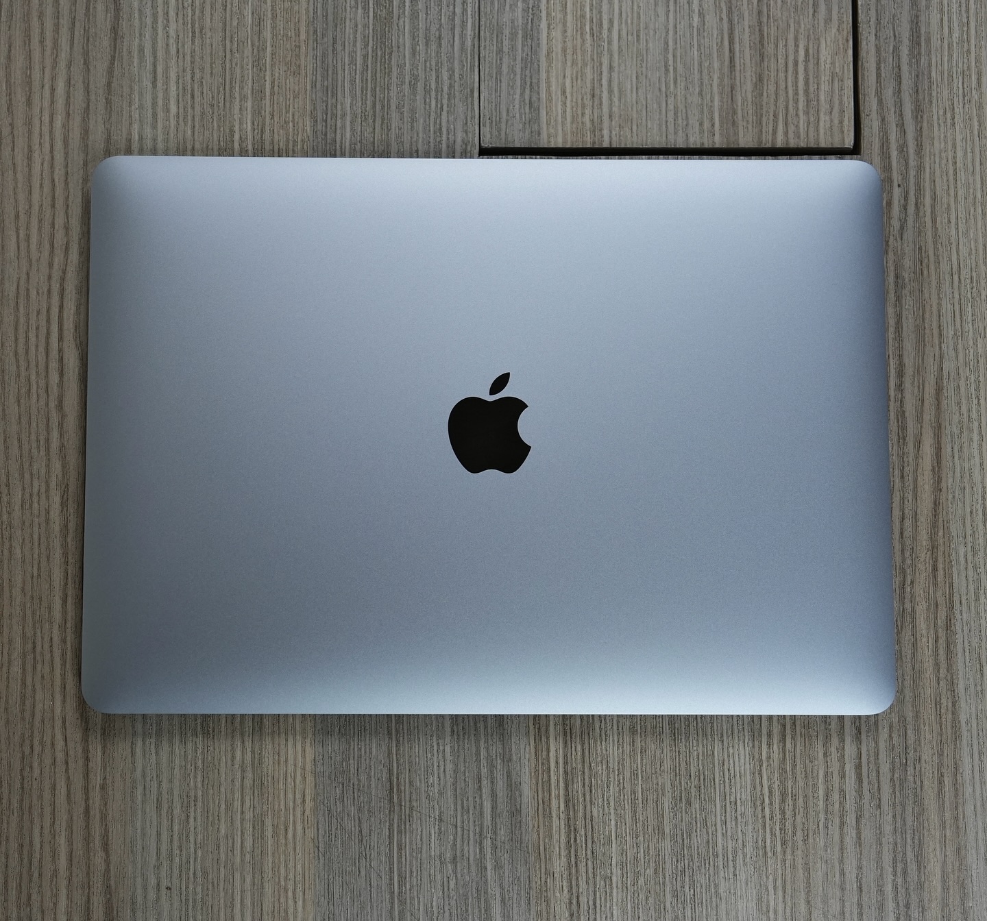 Buy MacBook Pro M2 in Kenya – 13.3