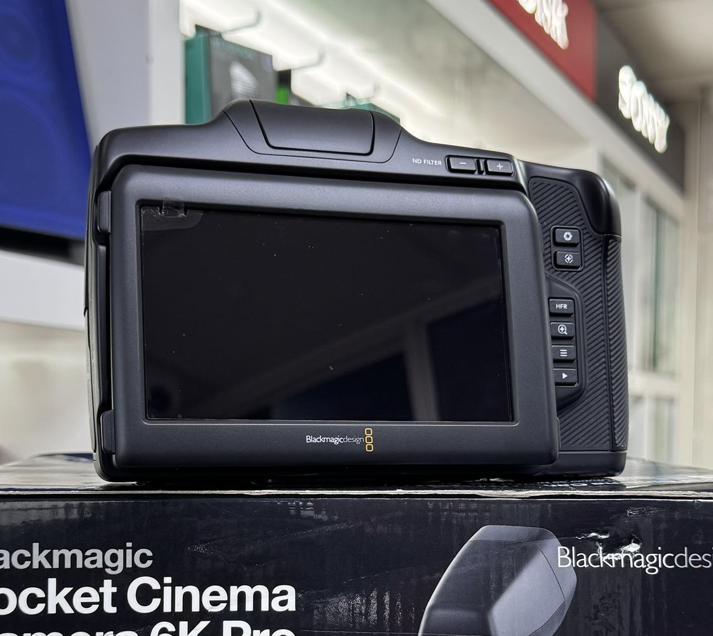 Blackmagic Pocket Cinema Camera 6K Pro – Body Only, 6K HDR Video, EF Mount