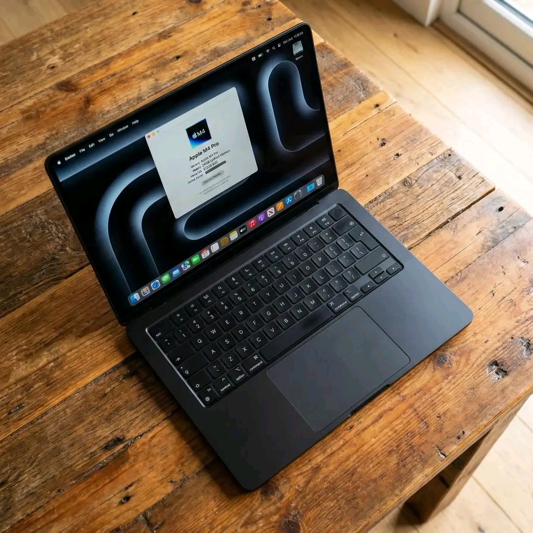 Apple MacBook Pro 14-inch M4 Pro – 24GB RAM, 512GB SSD, 16-Core GPU | 14.2” Liquid Retina XDR Display | Touch ID, Wi-Fi 6E, macOS Laptop