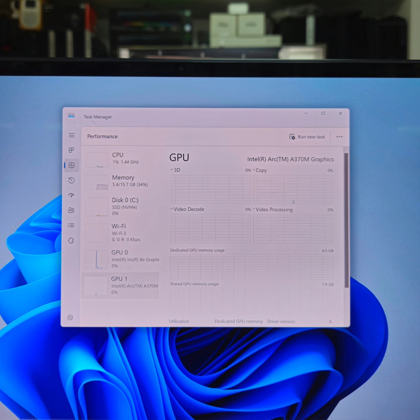 HP Spectre x360 16-f1023dx 2-in-1 Laptop – Intel Core i7-1260P, 16GB RAM, 1TB SSD, 16″ UHD+ OLED Touch, Intel Arc A370M 4GB, Thunderbolt 4