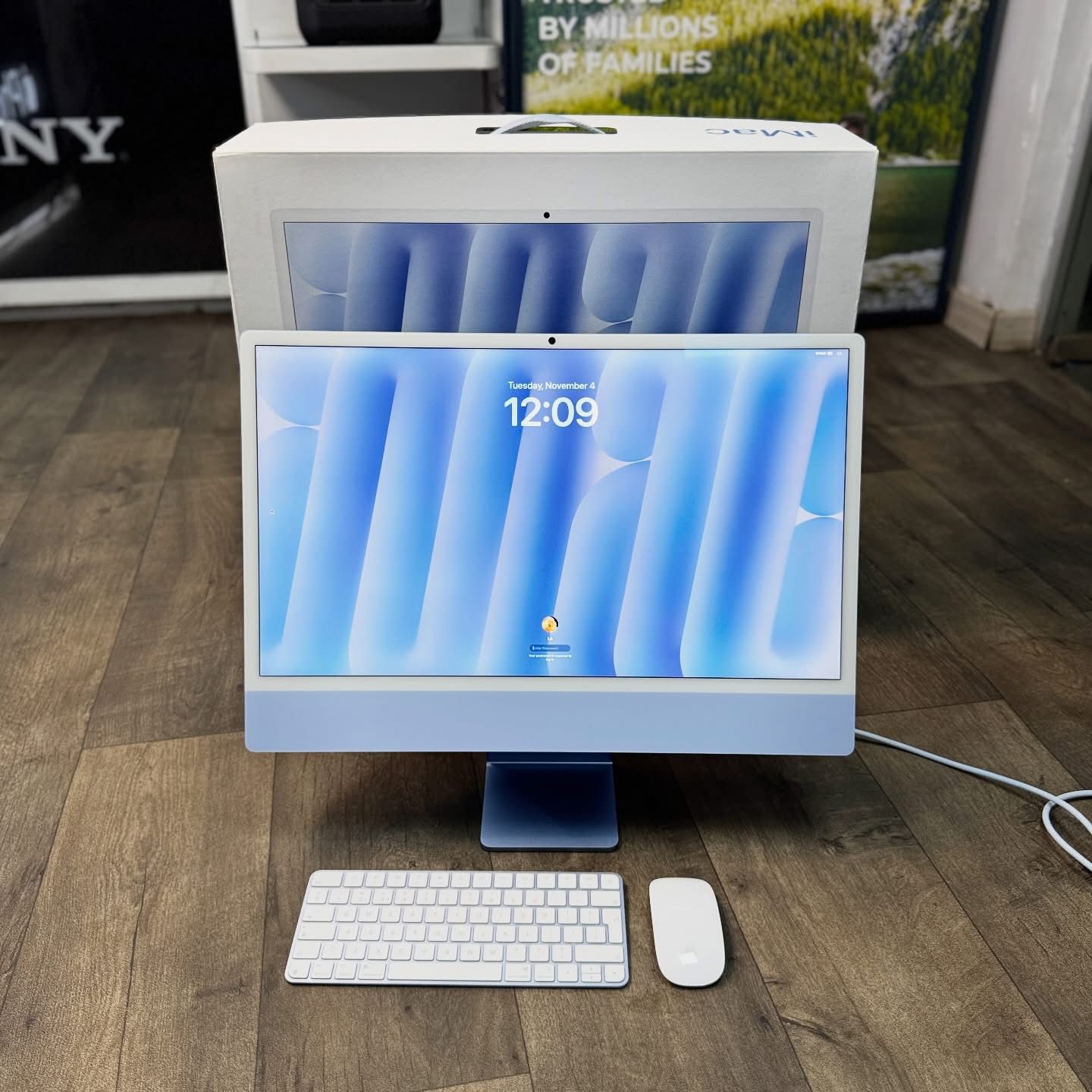 Apple iMac 24″ M4 Chip – 16GB RAM, 512GB SSD, 4.5K Retina Display (Silver)