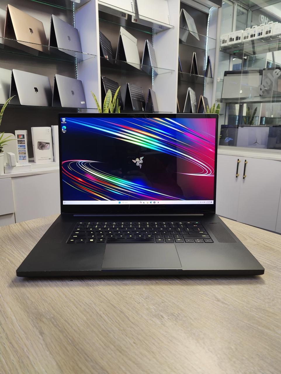 Razer Blade Pro 17 (2020) – i7 10th Gen | RTX 2080 8GB | 16GB RAM | 1TB SSD | 4K RGB