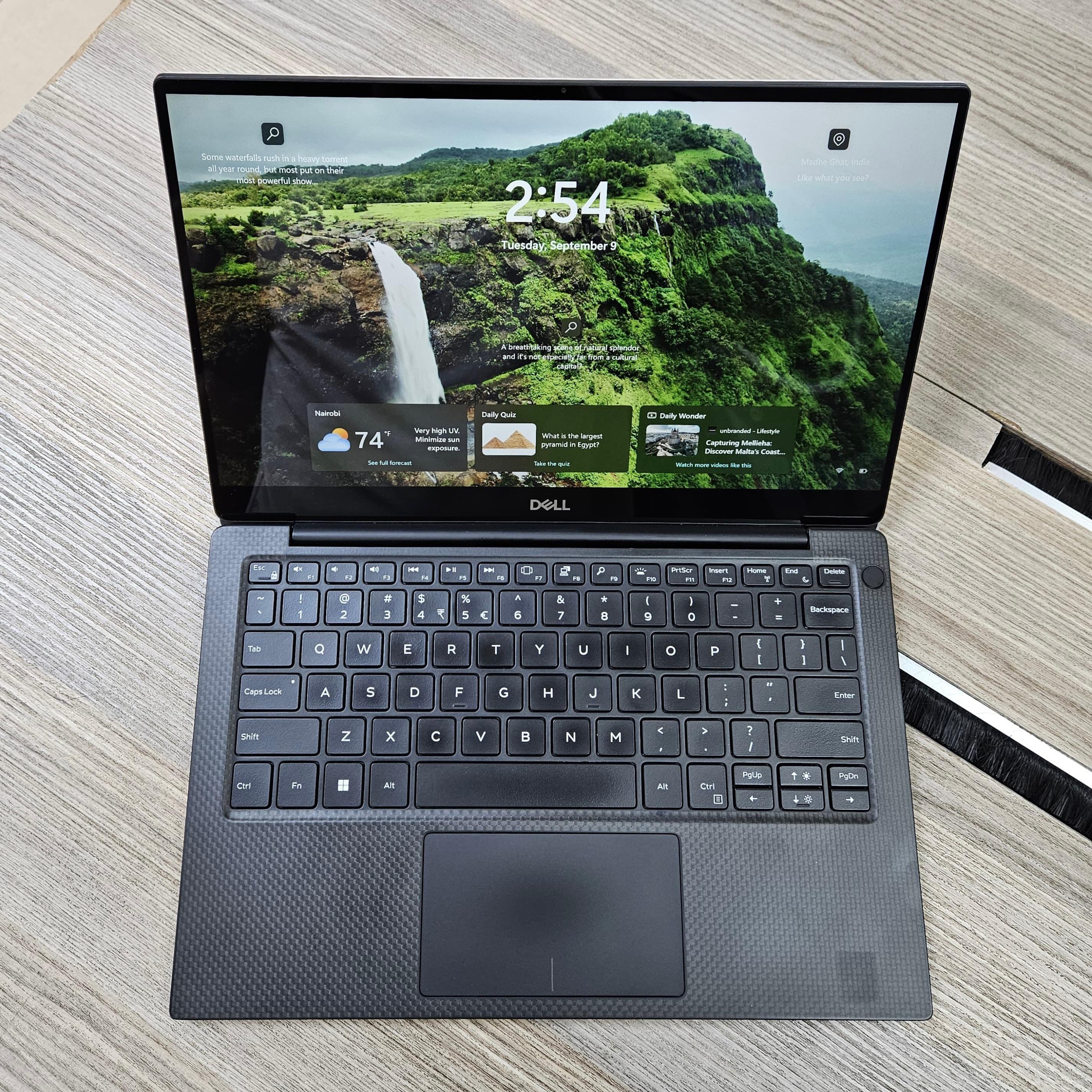 Dell XPS 13 9305 – 11th Gen Core i7, 16GB RAM, 512GB SSD, Touchscreen Laptop