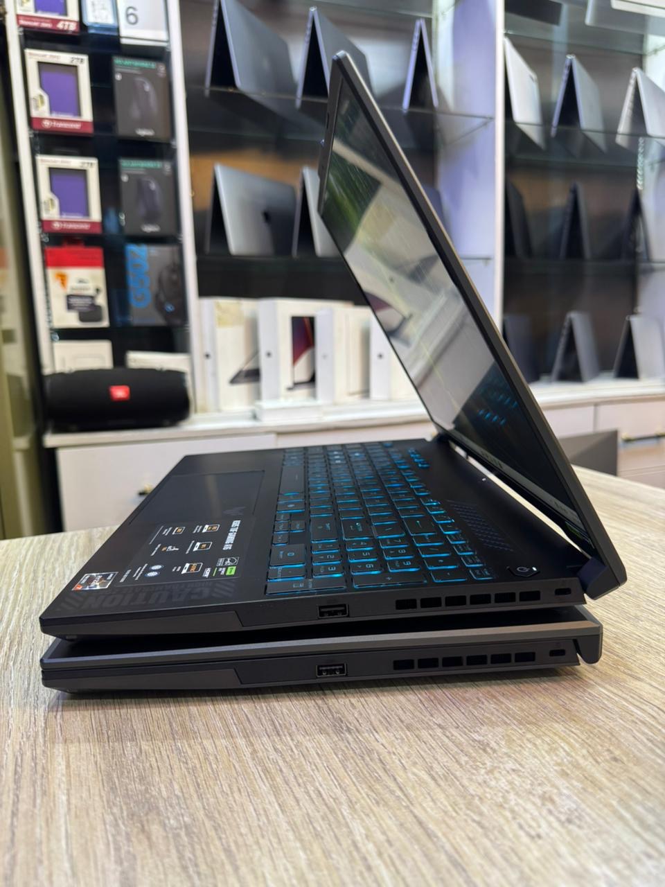 ASUS TUF A16 Ryzen 7 7000 Gaming Laptop | RTX 4050 6GB | 16GB RAM | 512GB SSD | 144Hz Display