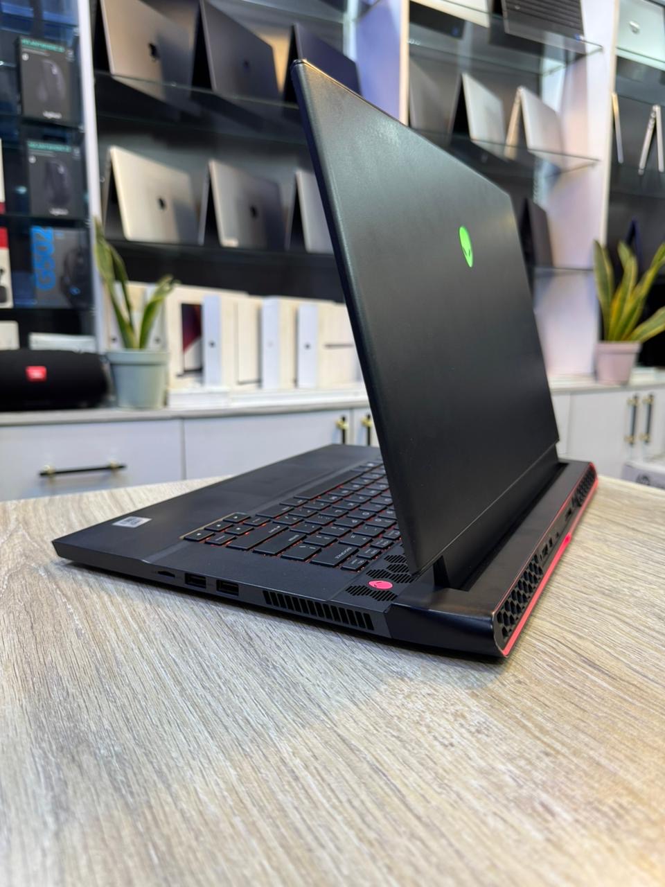 Dell Alienware M15 R4 Gaming Laptop — Intel Core i7 10th Gen, RTX 3070 8GB, 16GB RAM, 1TB SSD, 144Hz, RGB Keyboard