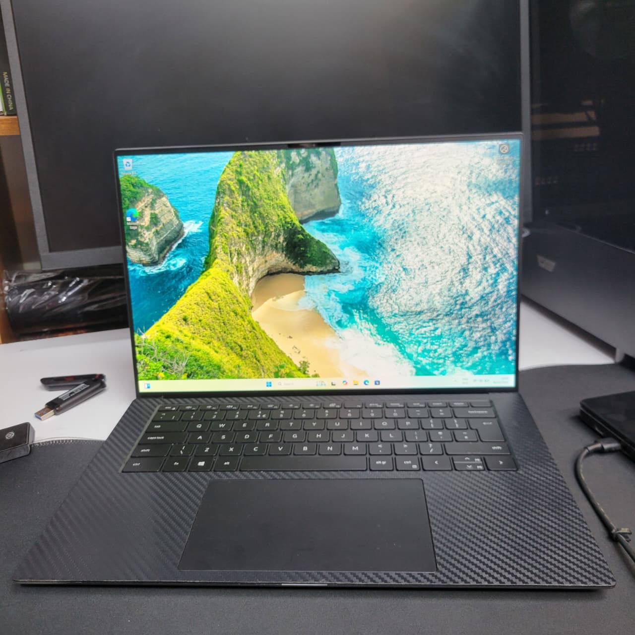 Dell Precision 5550 Workstation Laptop | Intel i7-10850H | 16GB | 512GB SSD | Quadro T1000 4GB