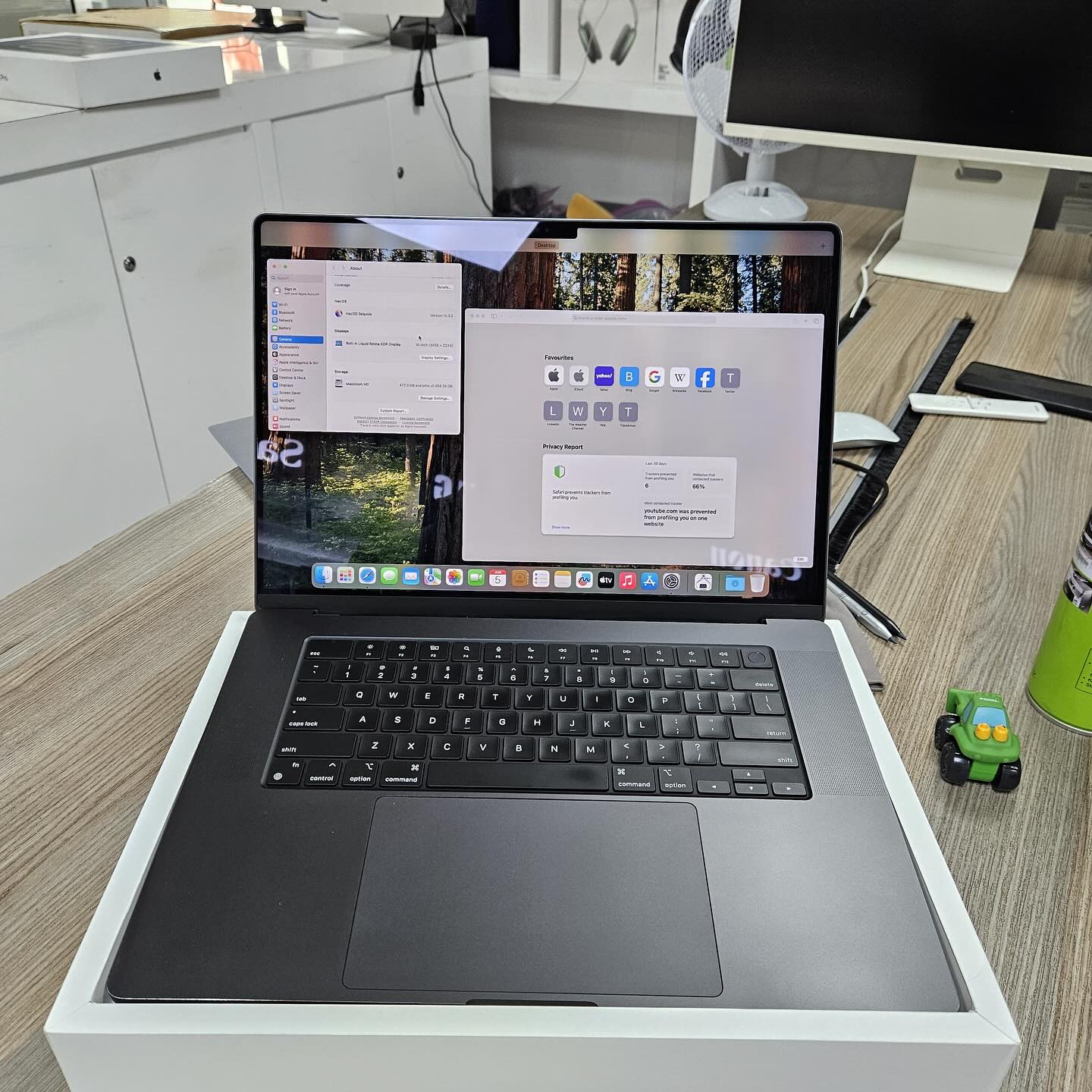 Apple MacBook Pro 16