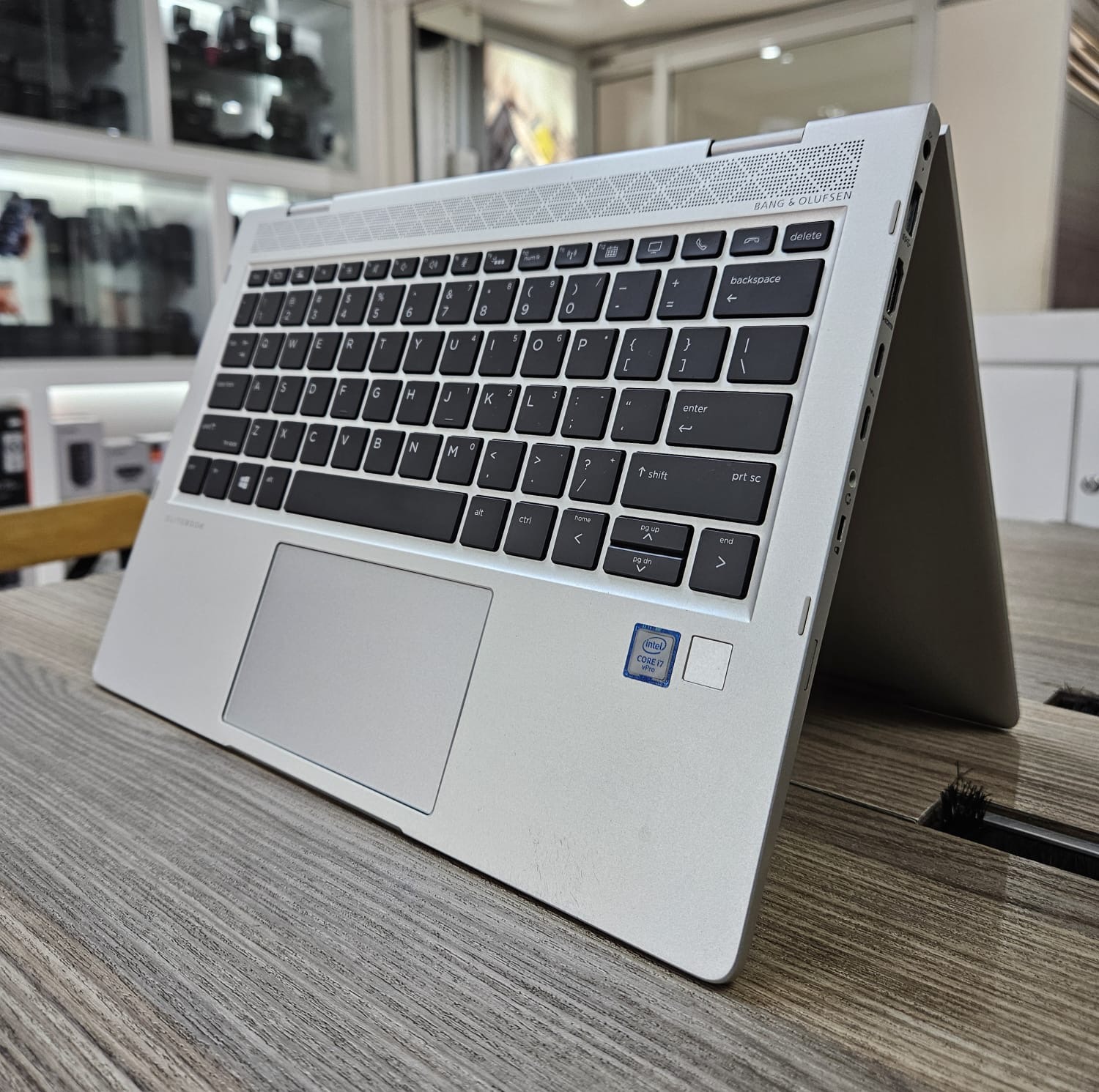 HP EliteBook 830 x360 G6 – Intel Core i7 8th Gen, 8GB RAM, 256GB SSD, 13