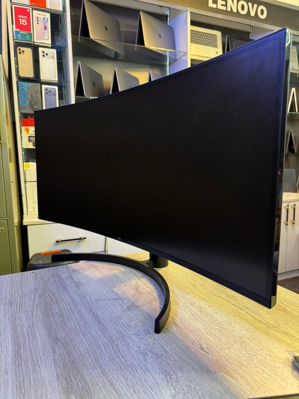 LG 34WN80C-B UltraWide Monitor – 34” Curved WQHD (3440×1440) IPS Display, USB-C 60W PD, 99% sRGB, Adjustable Stand | Professional UltraWide Monitor