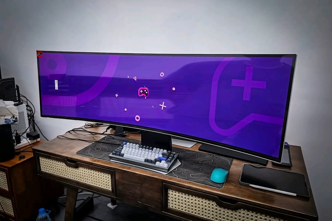 Samsung Odyssey OLED G9 49” Curved Gaming Monitor — 5K DQHD, 240Hz, Ultra-Wide, Brand New