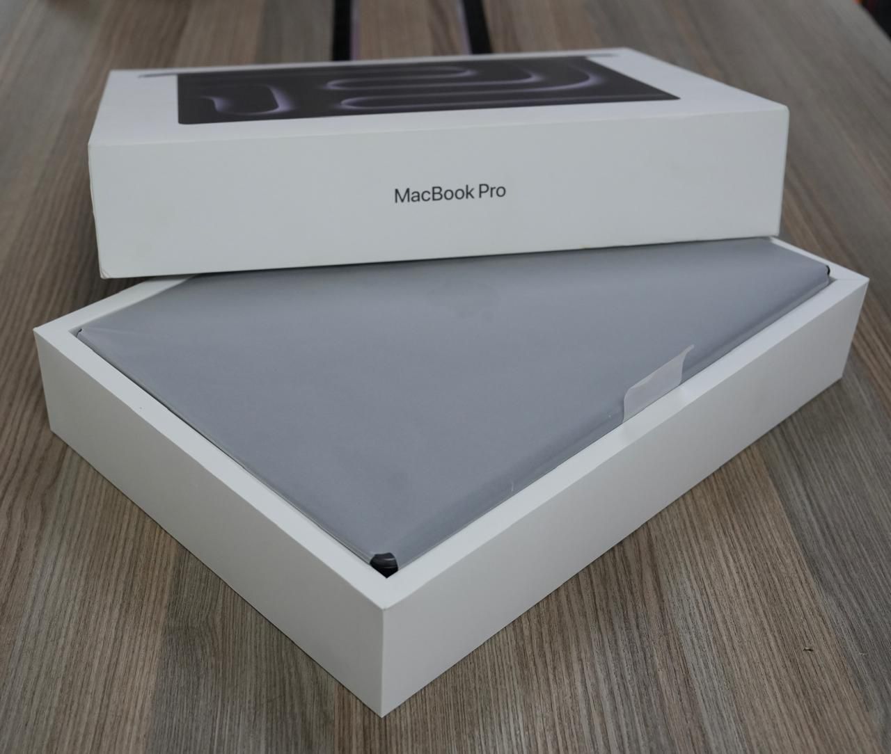 MacBook Pro M4 Max 16