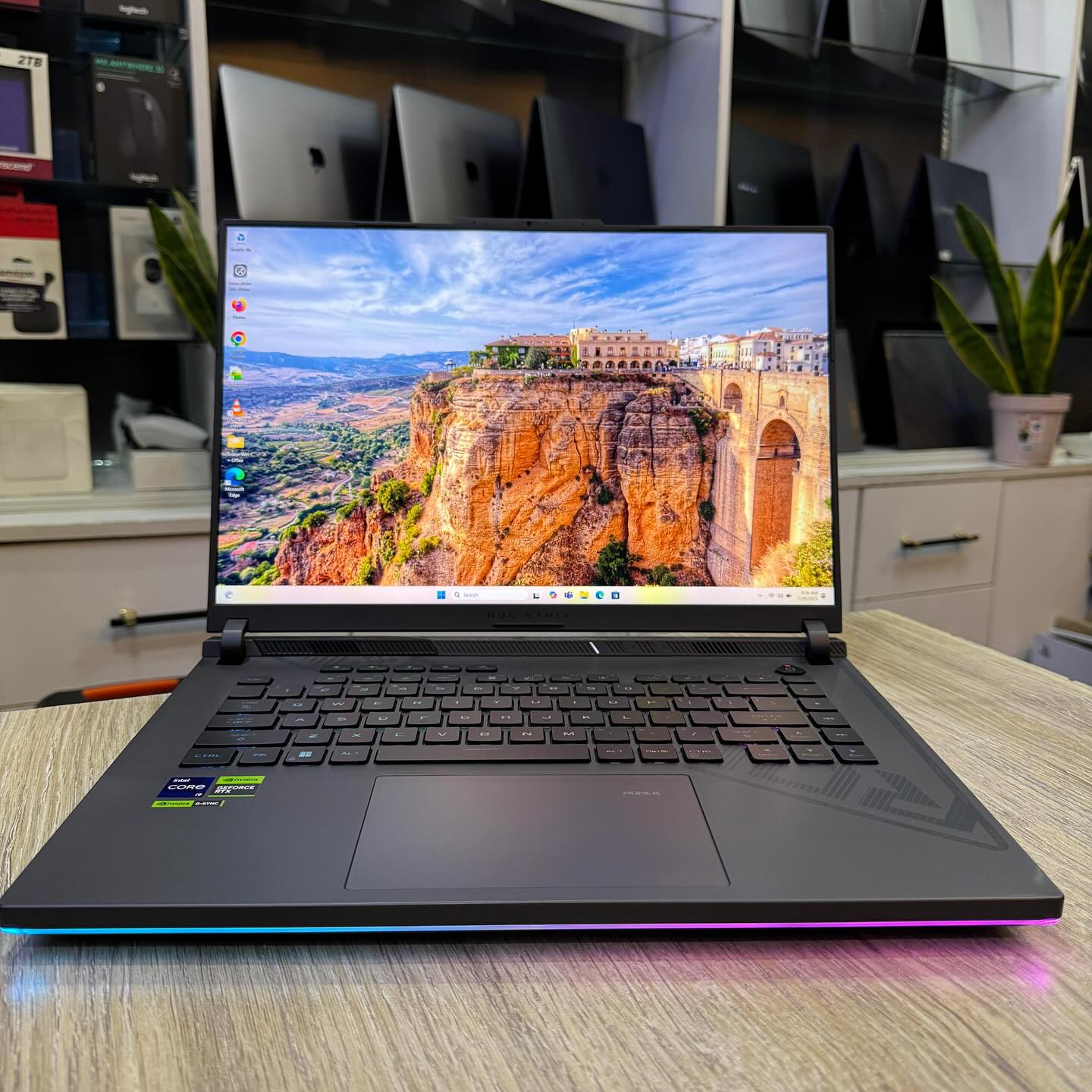 ASUS ROG Strix G16 – i9 13th Gen, RTX 4070, 2TB SSD, 32GB RAM, 2K Display