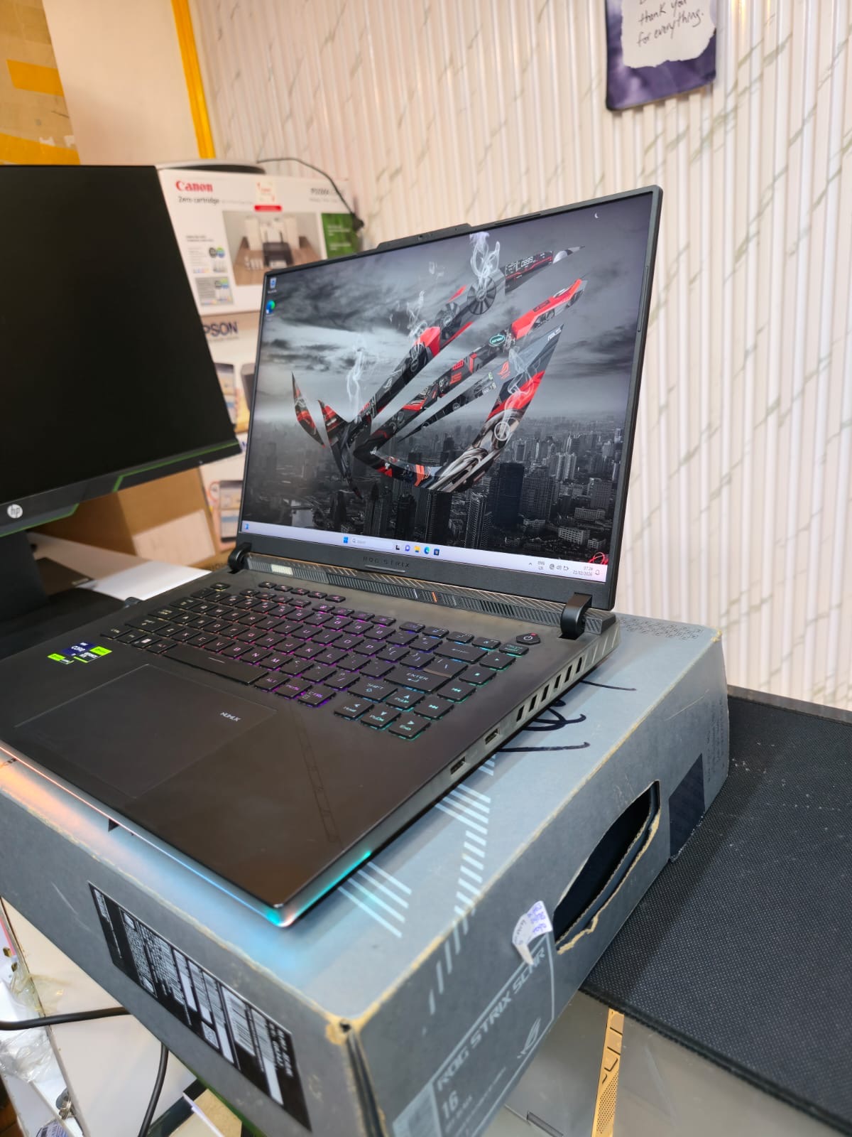 ASUS ROG Strix G18 Gaming Laptop – Intel Core i9-13980HX (13th Gen), 32GB RAM, 1TB SSD, NVIDIA RTX 4080 12GB | Ultimate High-Performance Gaming Laptop