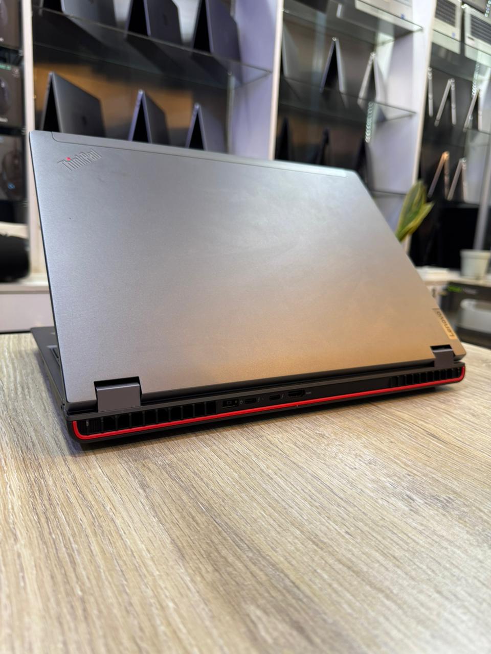 Lenovo ThinkPad P16 G2 – Intel Core i9 13th Gen, 48GB RAM, 1TB SSD, NVIDIA RTX 5000 Ada 16GB, 2K Display, Workstation Laptop