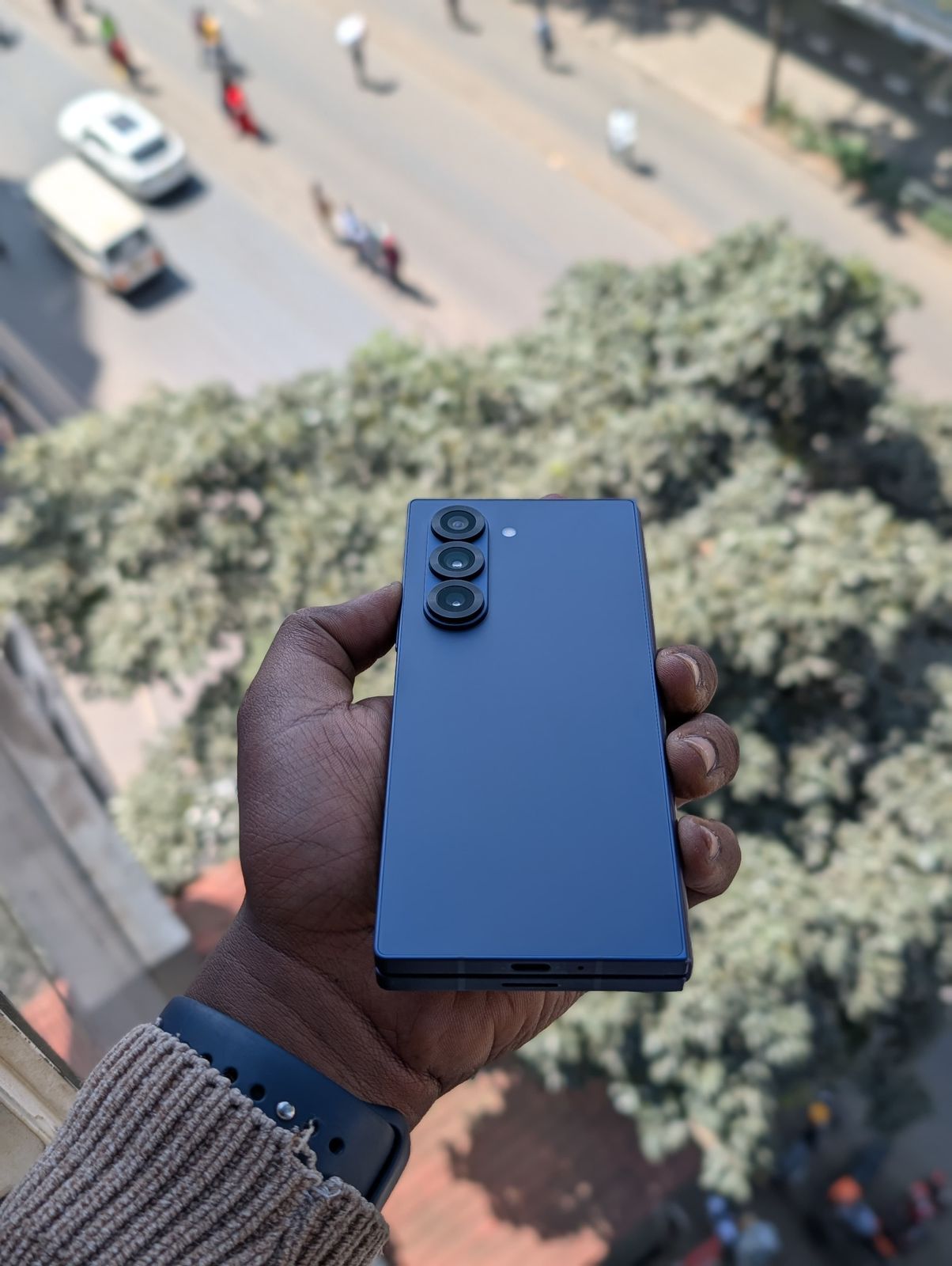 Samsung Galaxy Z Fold 6 – 12GB RAM, 512GB Storage, Foldable AMOLED Display