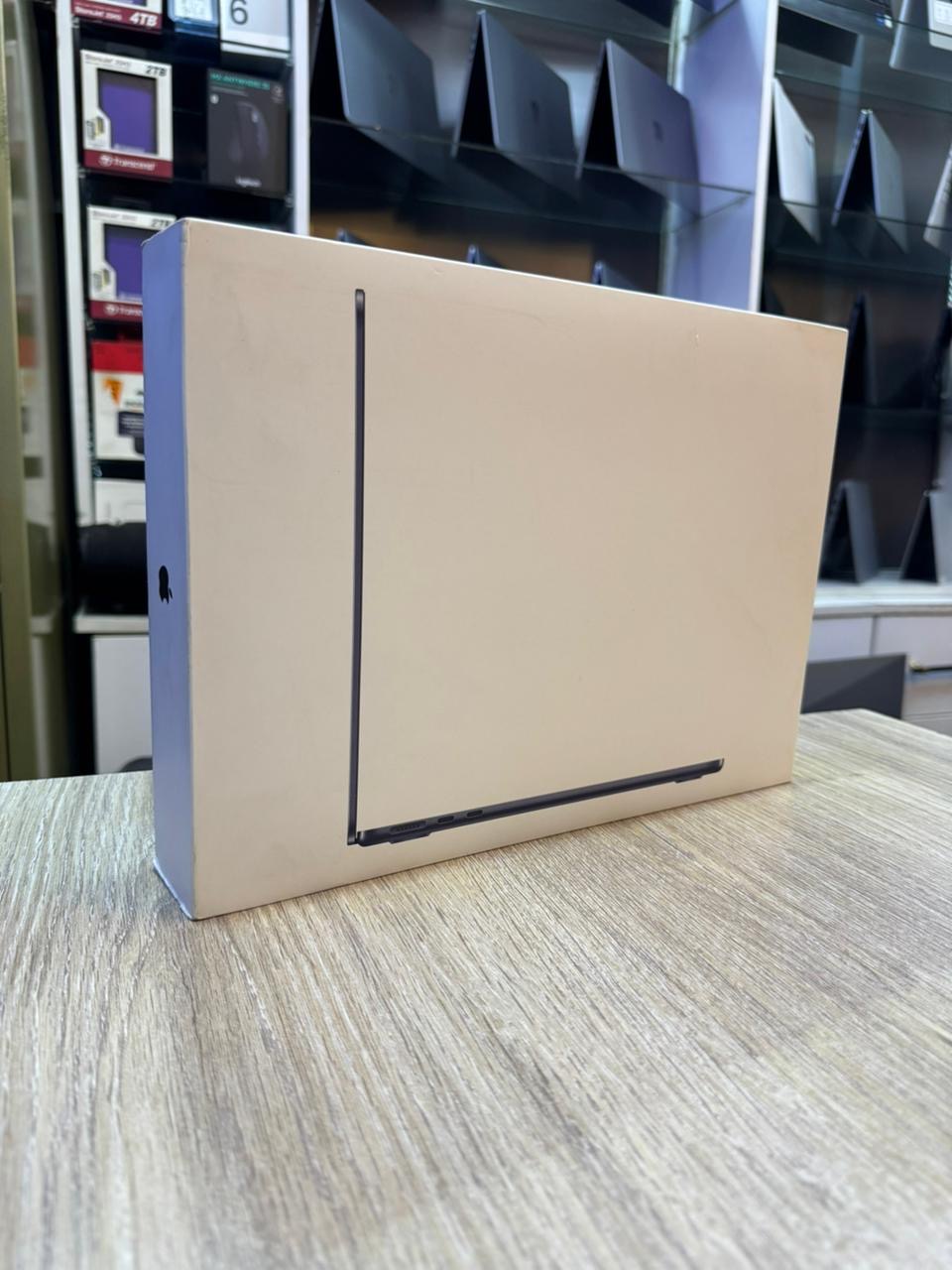 MacBook Air M3 13” 2024 | 16GB RAM | 256GB SSD | 99% Battery Health | Like New