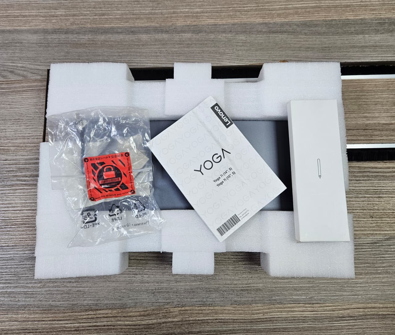 Lenovo Yoga 7i 14-Inch 2-in-1 Laptop | i7 11th Gen | 16GB/512GB | FHD Touch | Wi-Fi 6