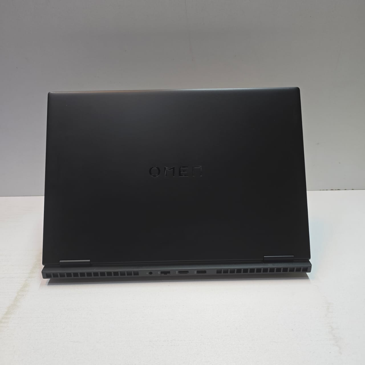 HP Omen 16 | i9-14900HX | RTX 4060 | 32GB DDR5 | 1TB SSD – Ultimate Gaming Beast