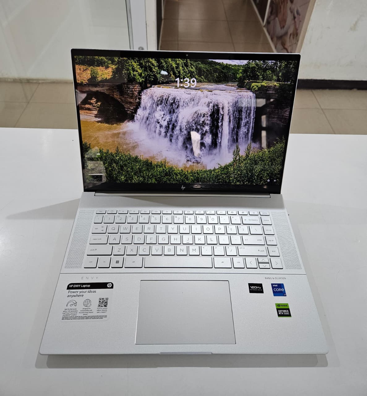 HP ENVY 16