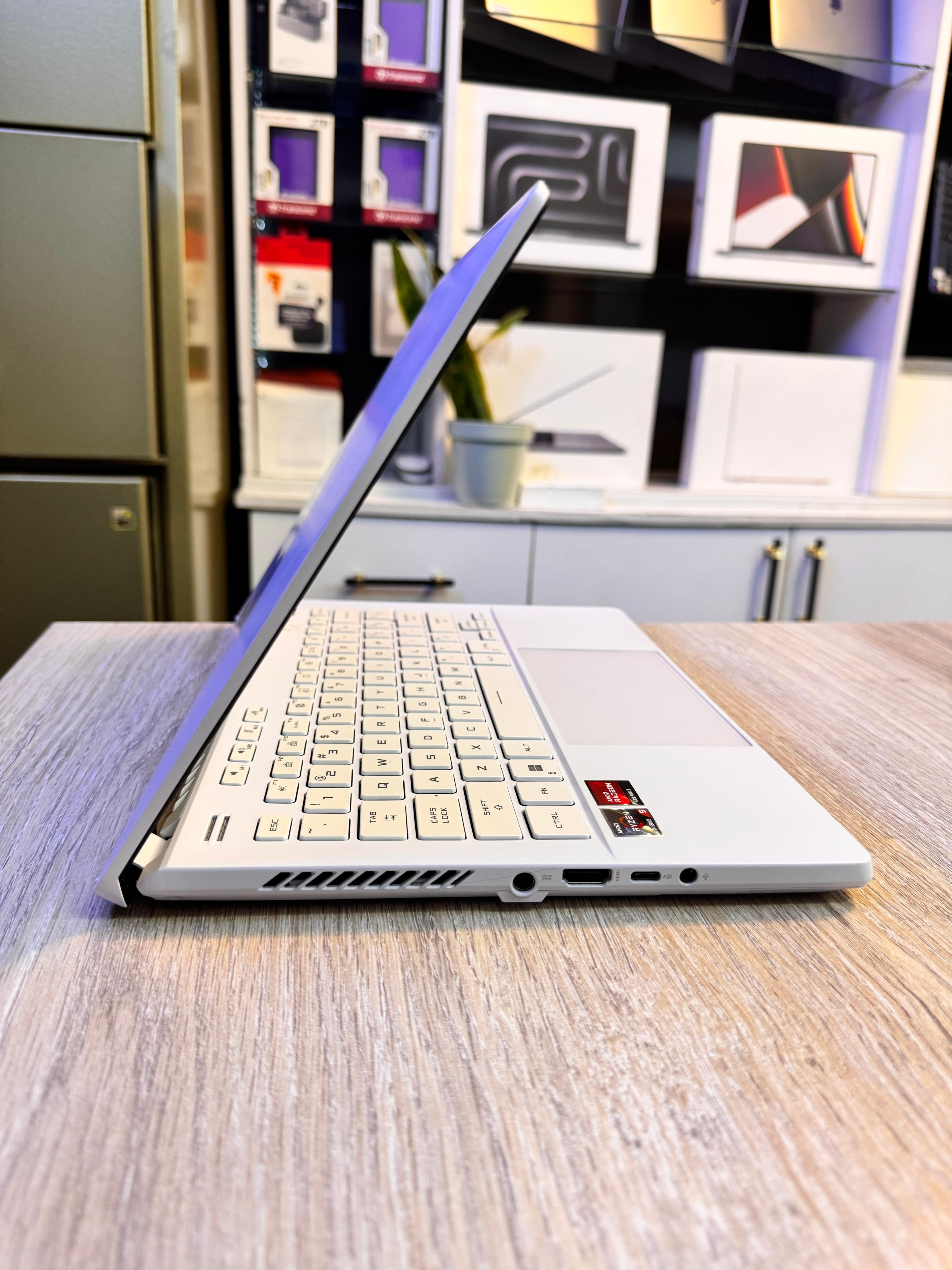 ASUS ROG Zephyrus G14 14