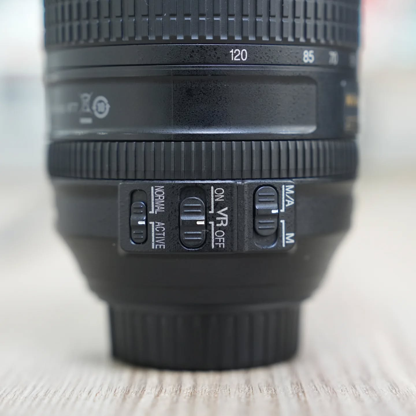 Nikon AF-S NIKKOR 24-120mm f/4G ED VR Lens – FX Format Zoom with VR II, Silent Wave Motor & Nano Crystal Coating