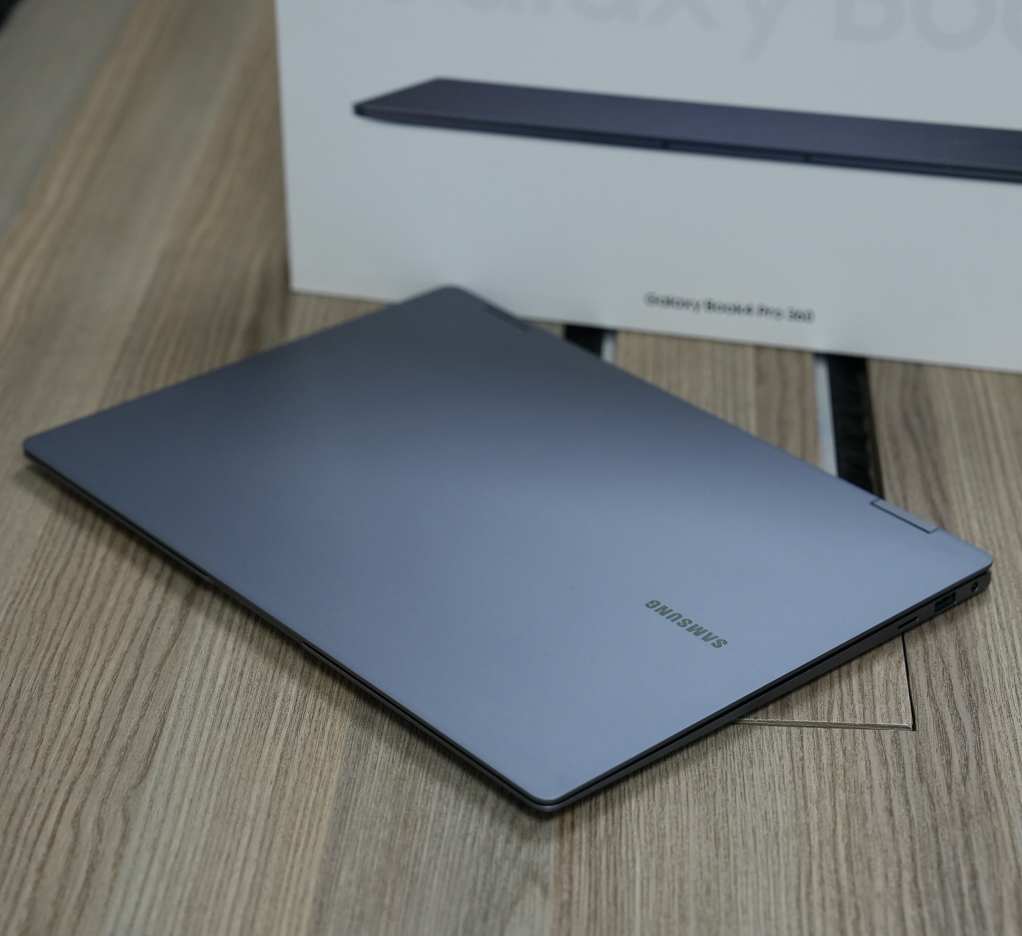 Samsung Galaxy Book4 Pro 360 – 16