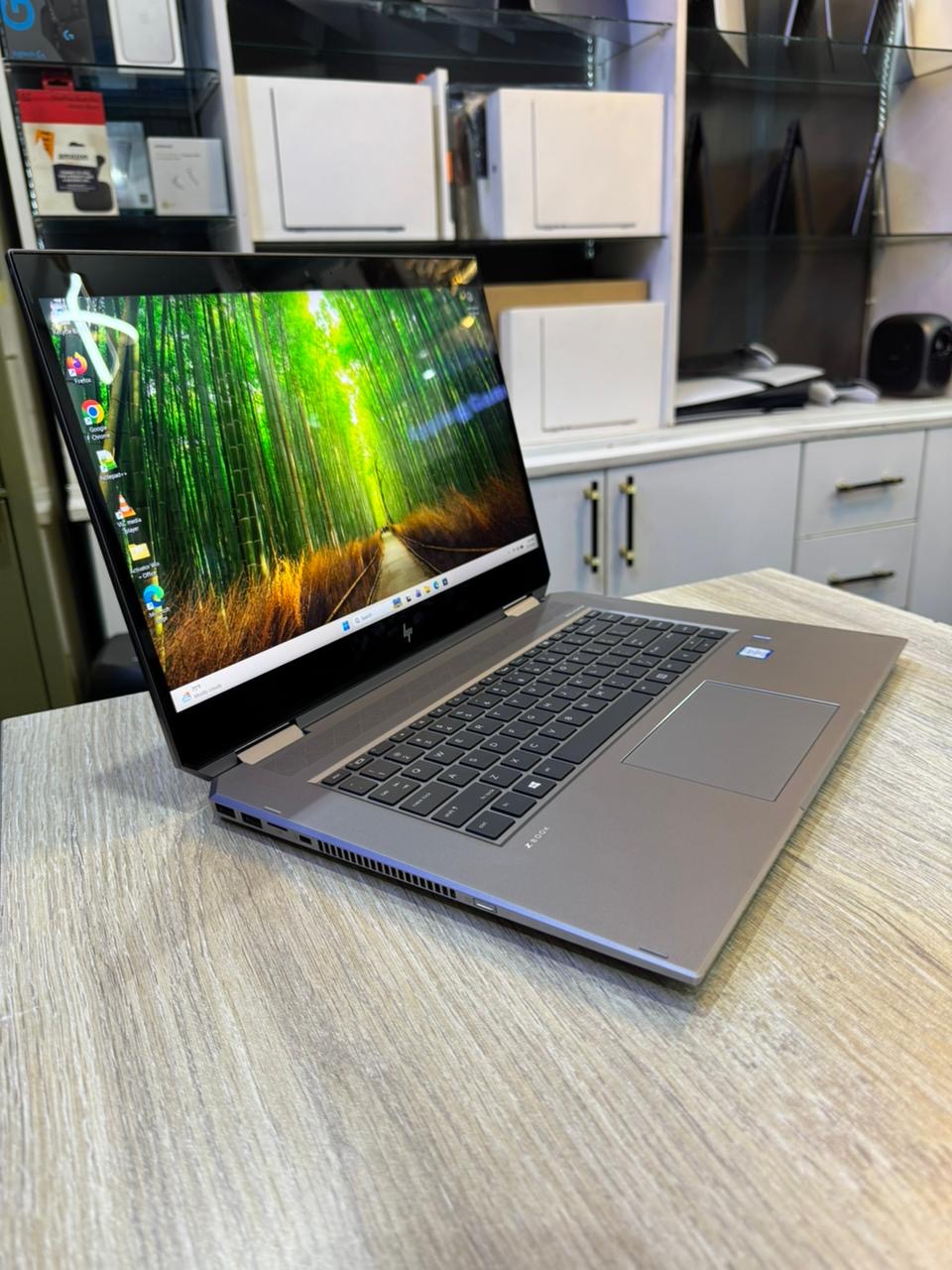 HP ZBook Studio x360 G5 – Intel Core i7 9th Gen, 16GB RAM, 512GB SSD, NVIDIA Quadro P1000 4GB, Touchscreen | Mobile Workstation Laptop