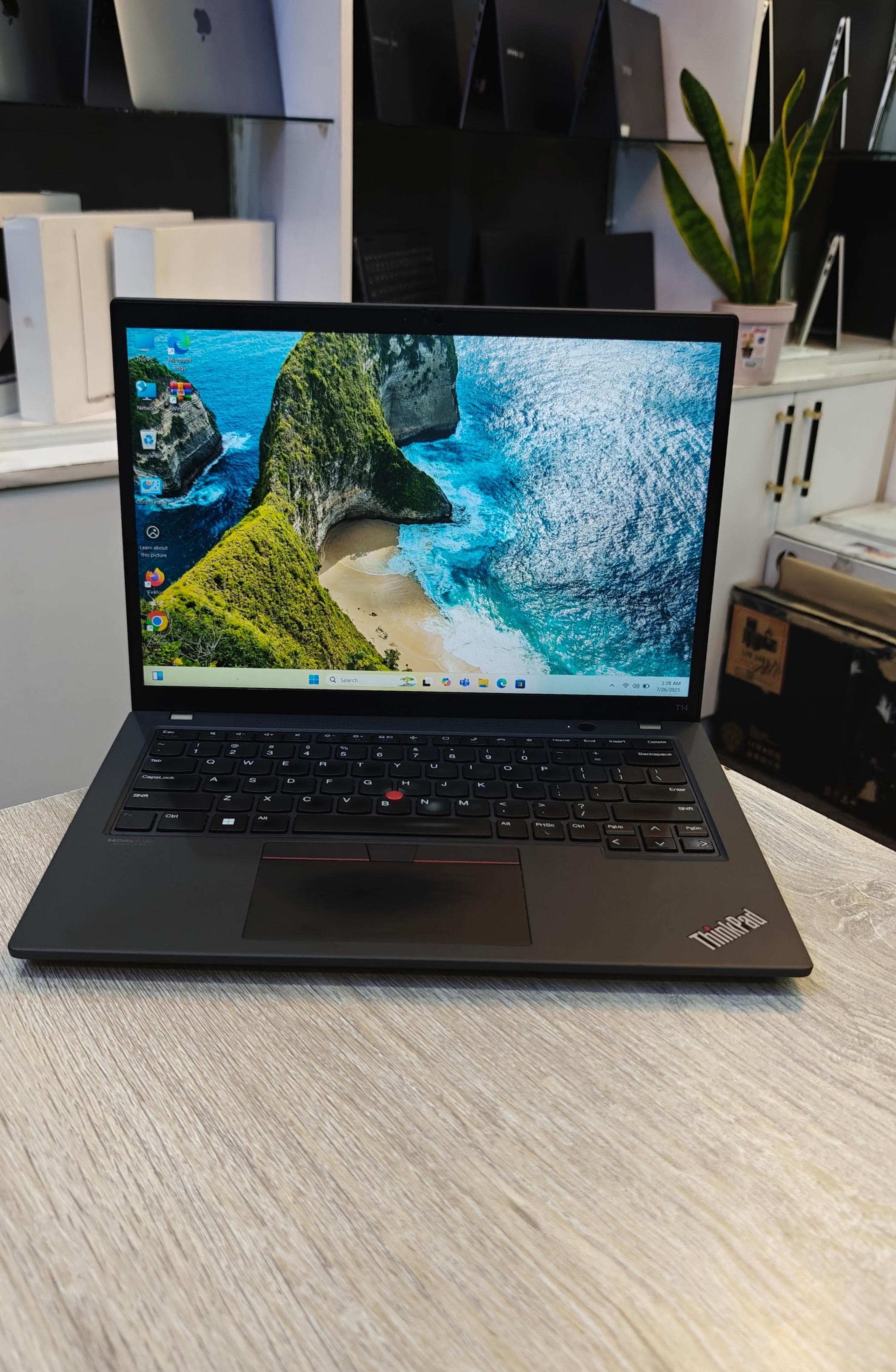 Lenovo ThinkPad T14 Gen 3 Laptop — Intel Core i7 12th Gen, 16GB RAM, 512GB SSD, 14” FHD, Fingerprint