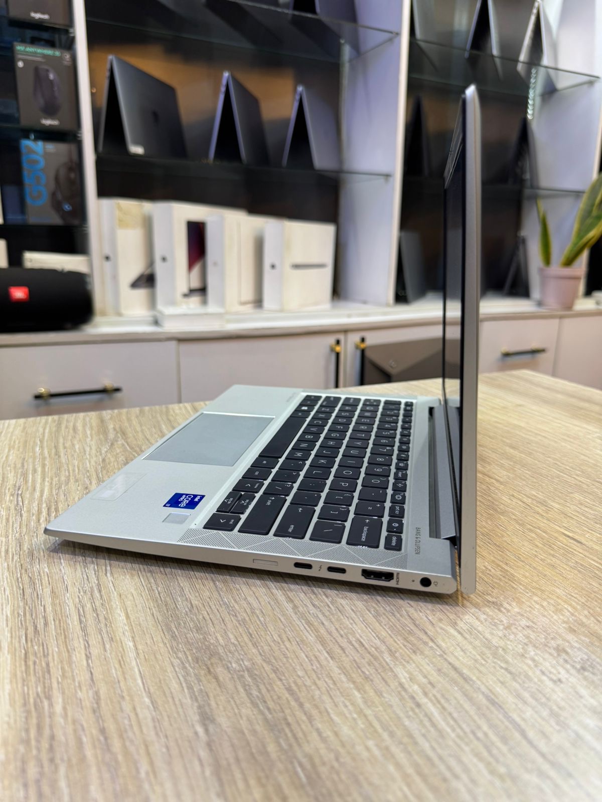 HP EliteBook 830 G8 Core i7 11th Gen Laptop | 16GB RAM | 512GB SSD | Touchscreen