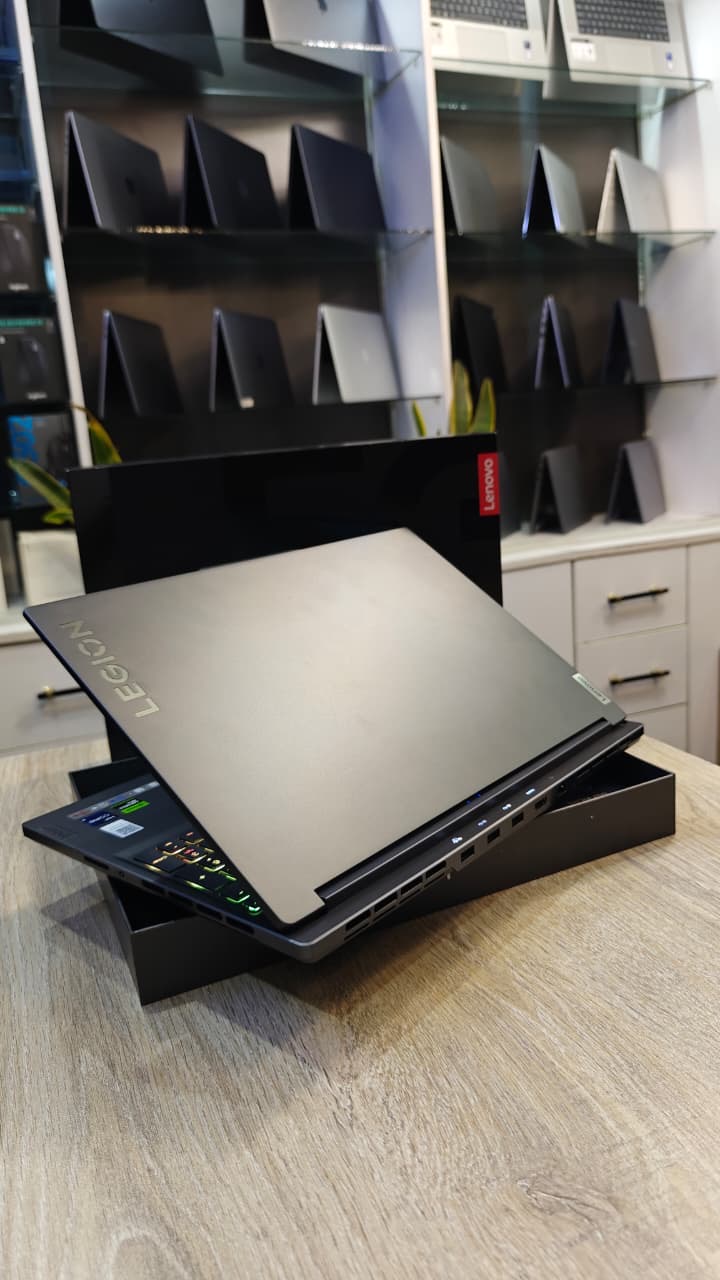 Open Box Lenovo Legion 7i Gen 9 Core i9 13th Gen Gaming Laptop | RTX 4070 | 32GB RAM | 1TB SSD | 2K 240Hz